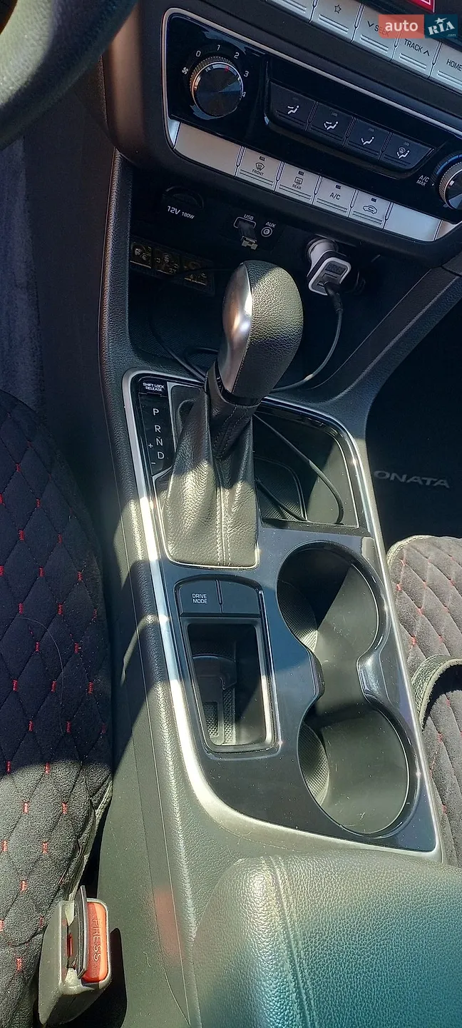 2018 Hyundai Sonata - мініатюра 15