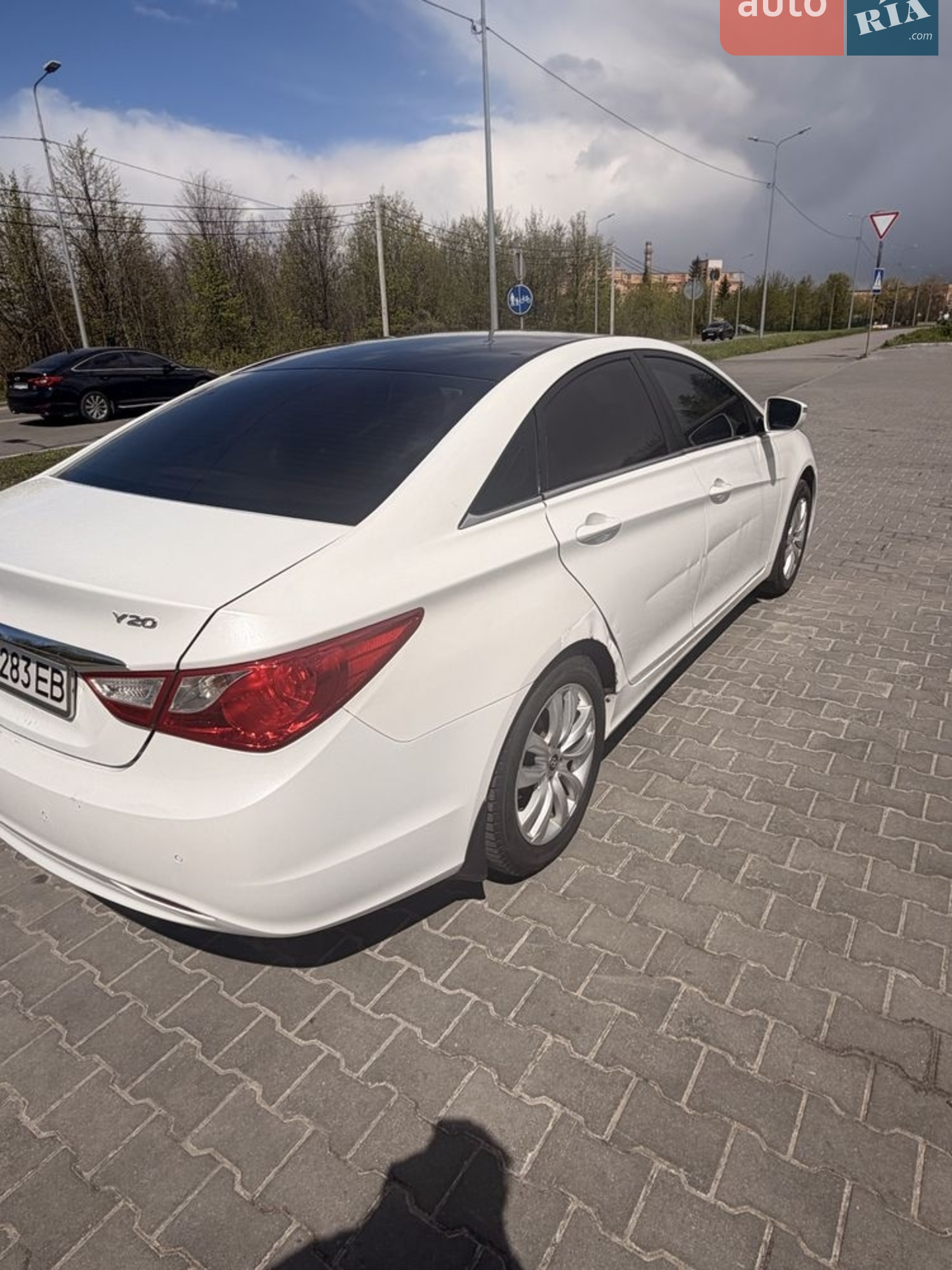 2011 Hyundai Sonata - мініатюра 2