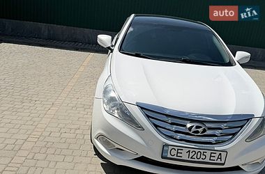 Седан Hyundai Sonata 2013 в Новоднестровске