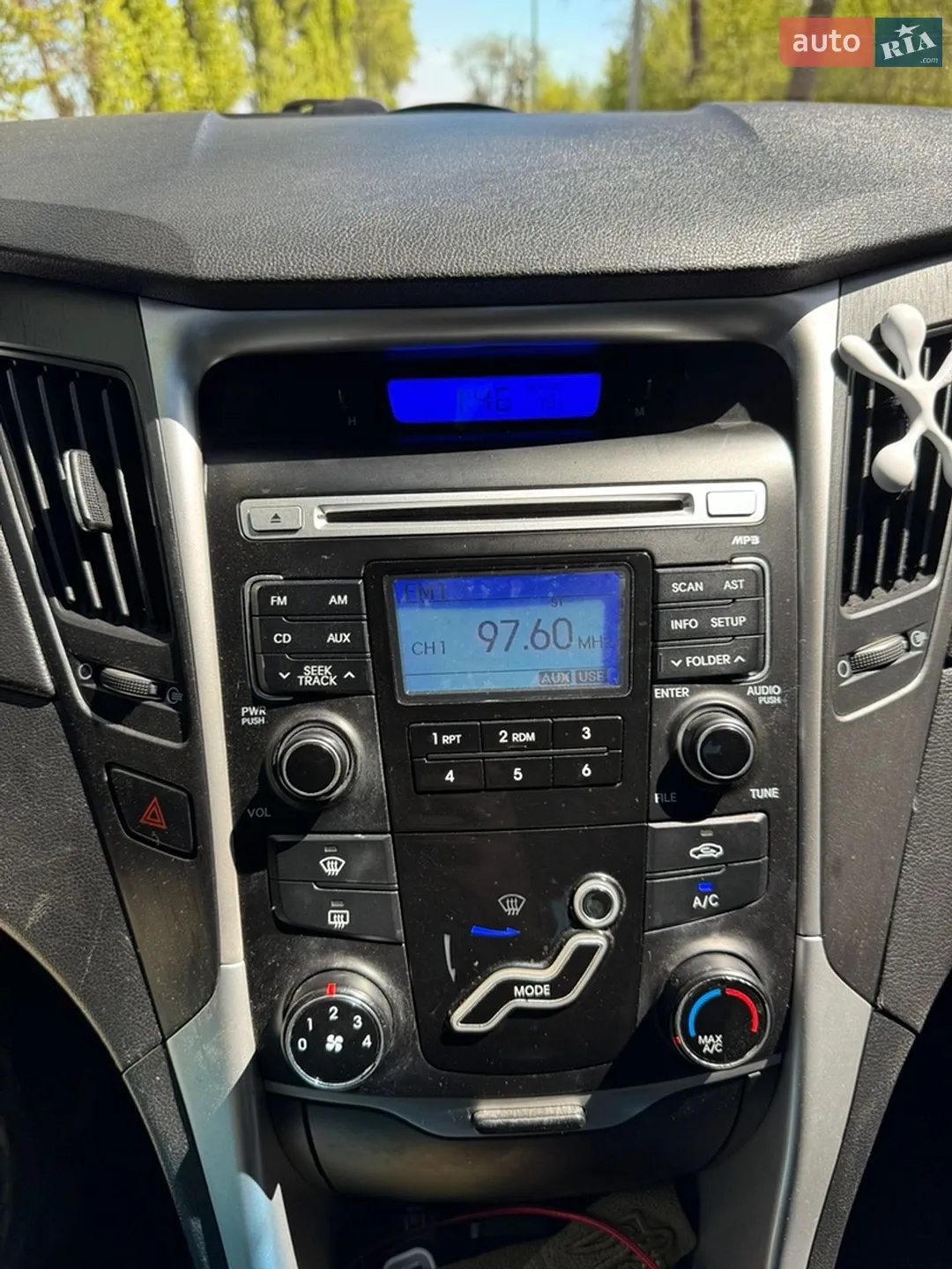 2012 Hyundai Sonata - мініатюра 20