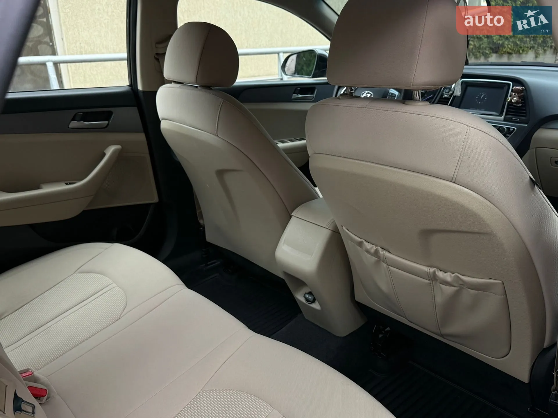 2017 Hyundai Sonata - мініатюра 25