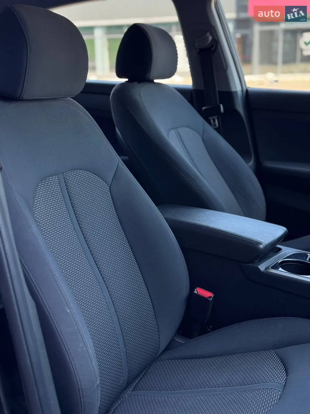 2018 Hyundai Sonata - мініатюра 36