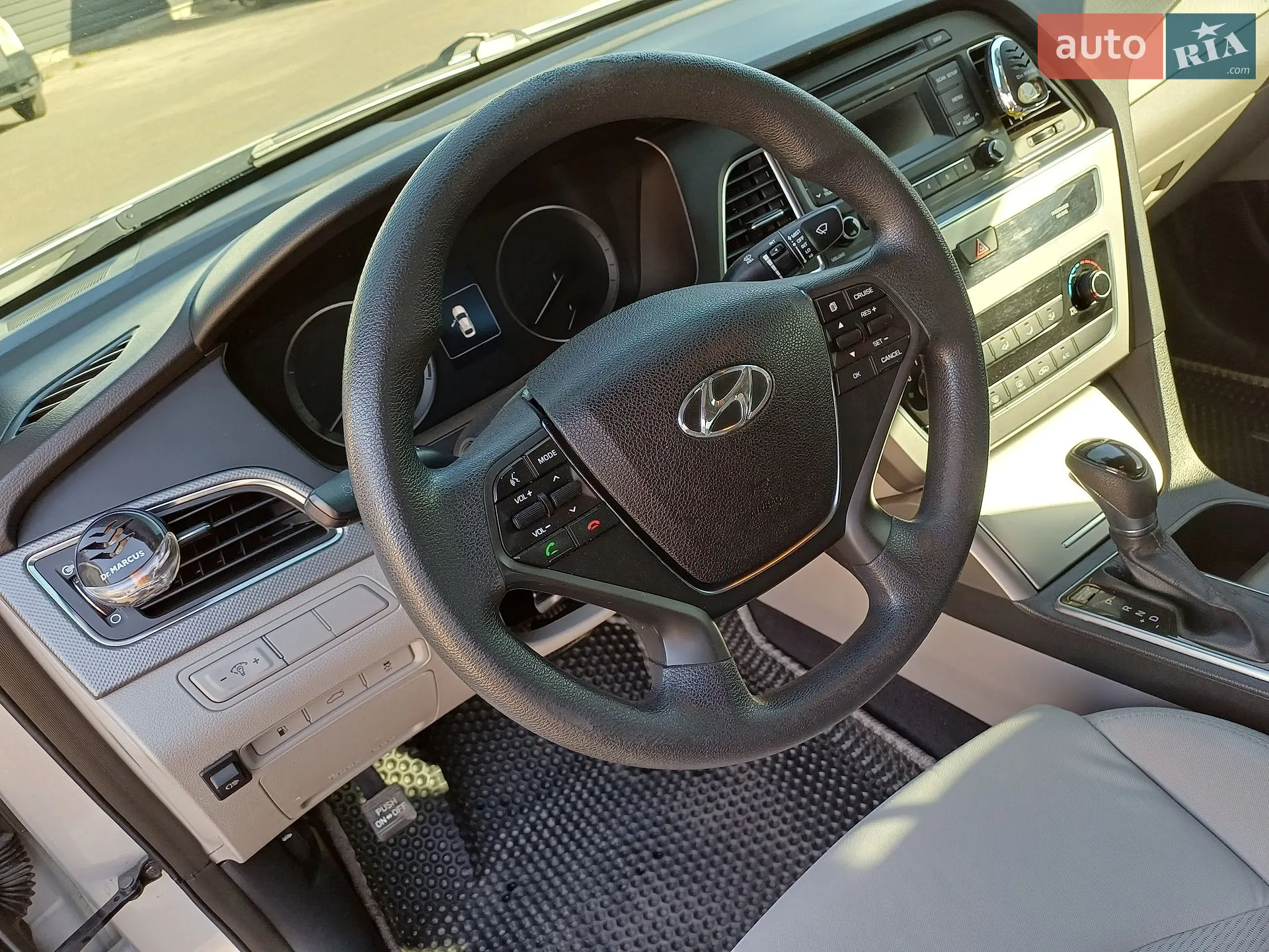 2015 Hyundai Sonata - мініатюра 28