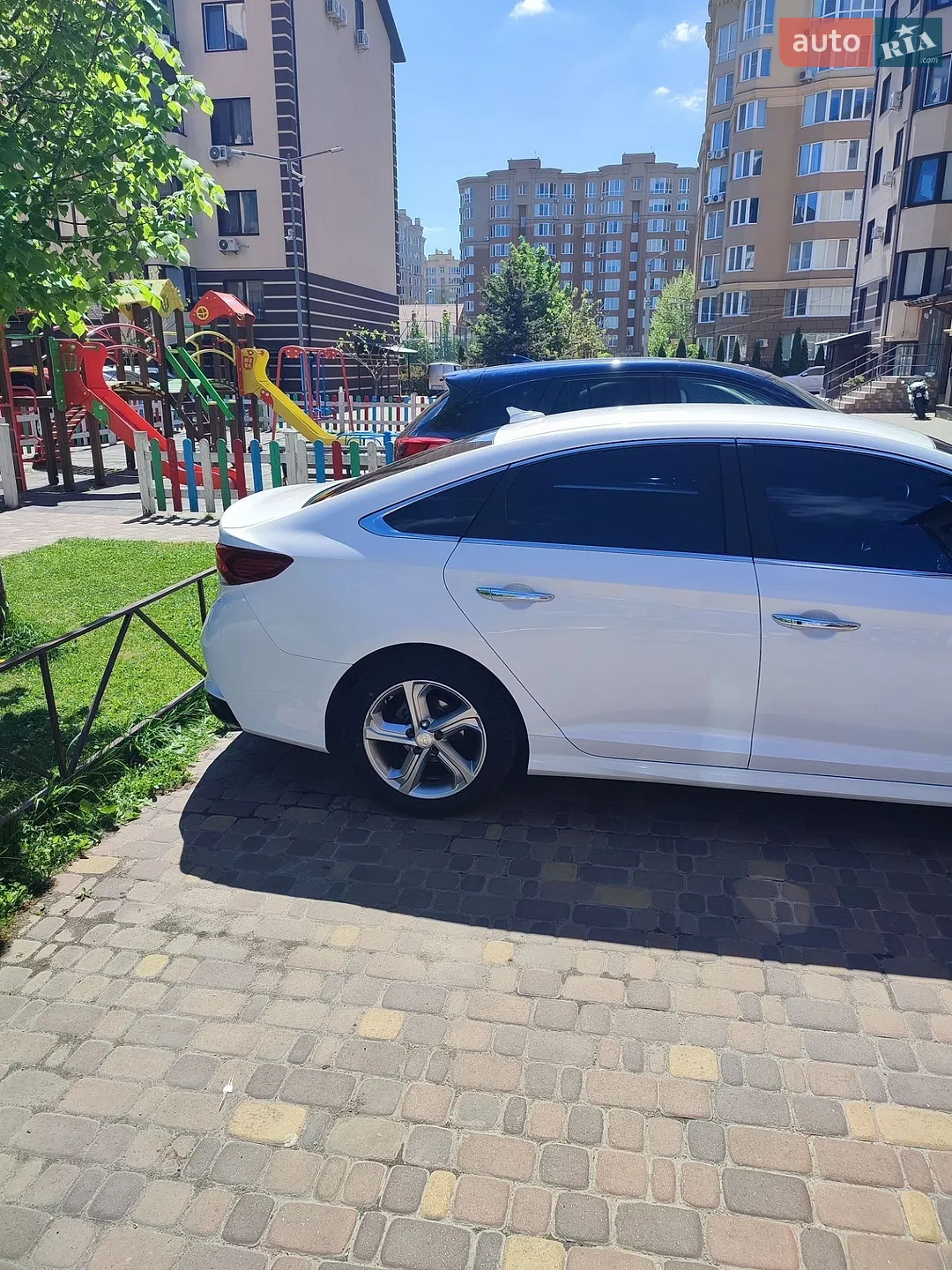 2017 Hyundai Sonata - мініатюра 19