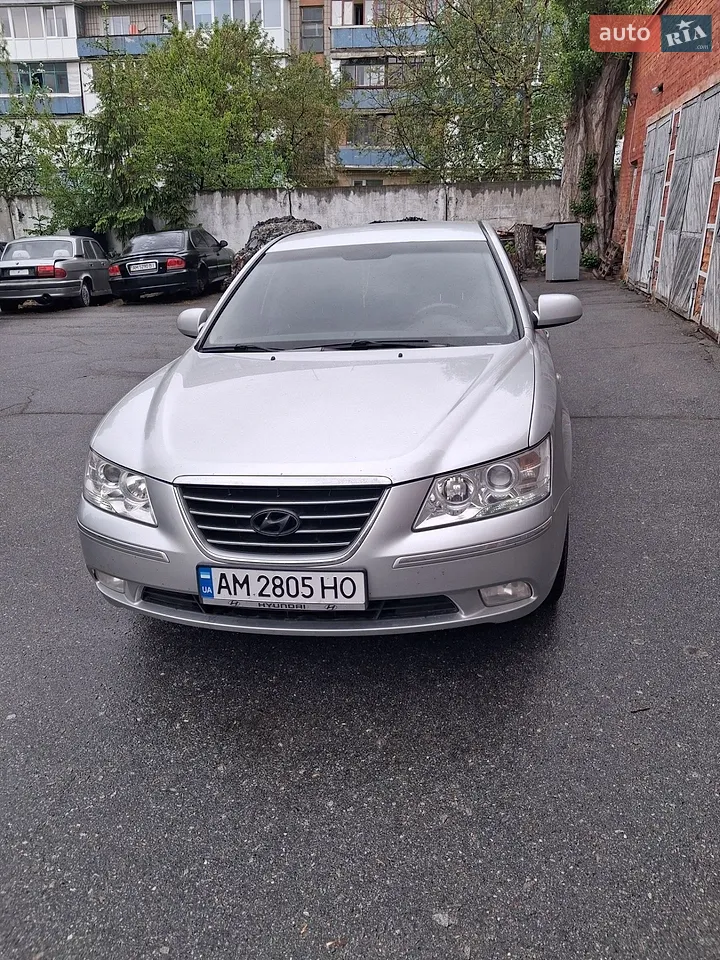 2010 Hyundai Sonata - мініатюра 9
