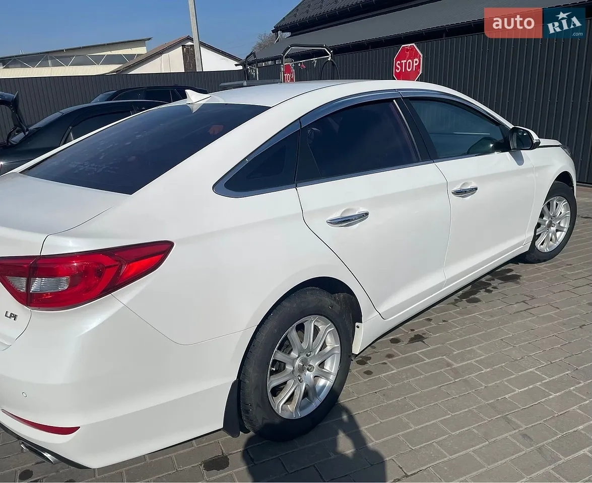 2017 Hyundai Sonata - мініатюра 9