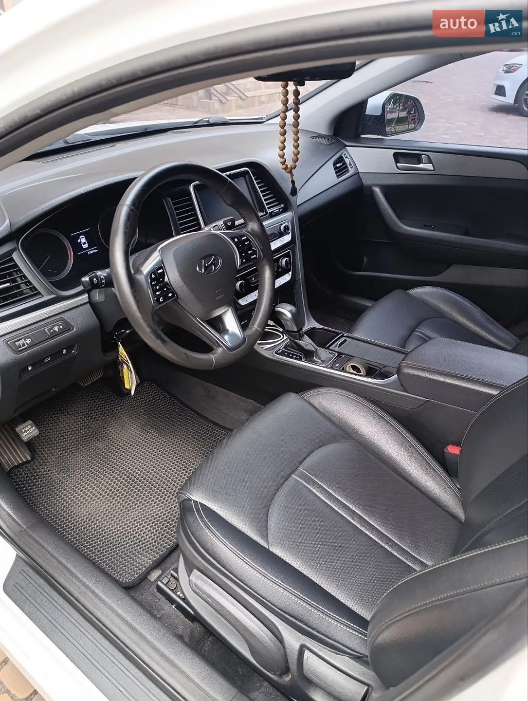 2017 Hyundai Sonata - мініатюра 26