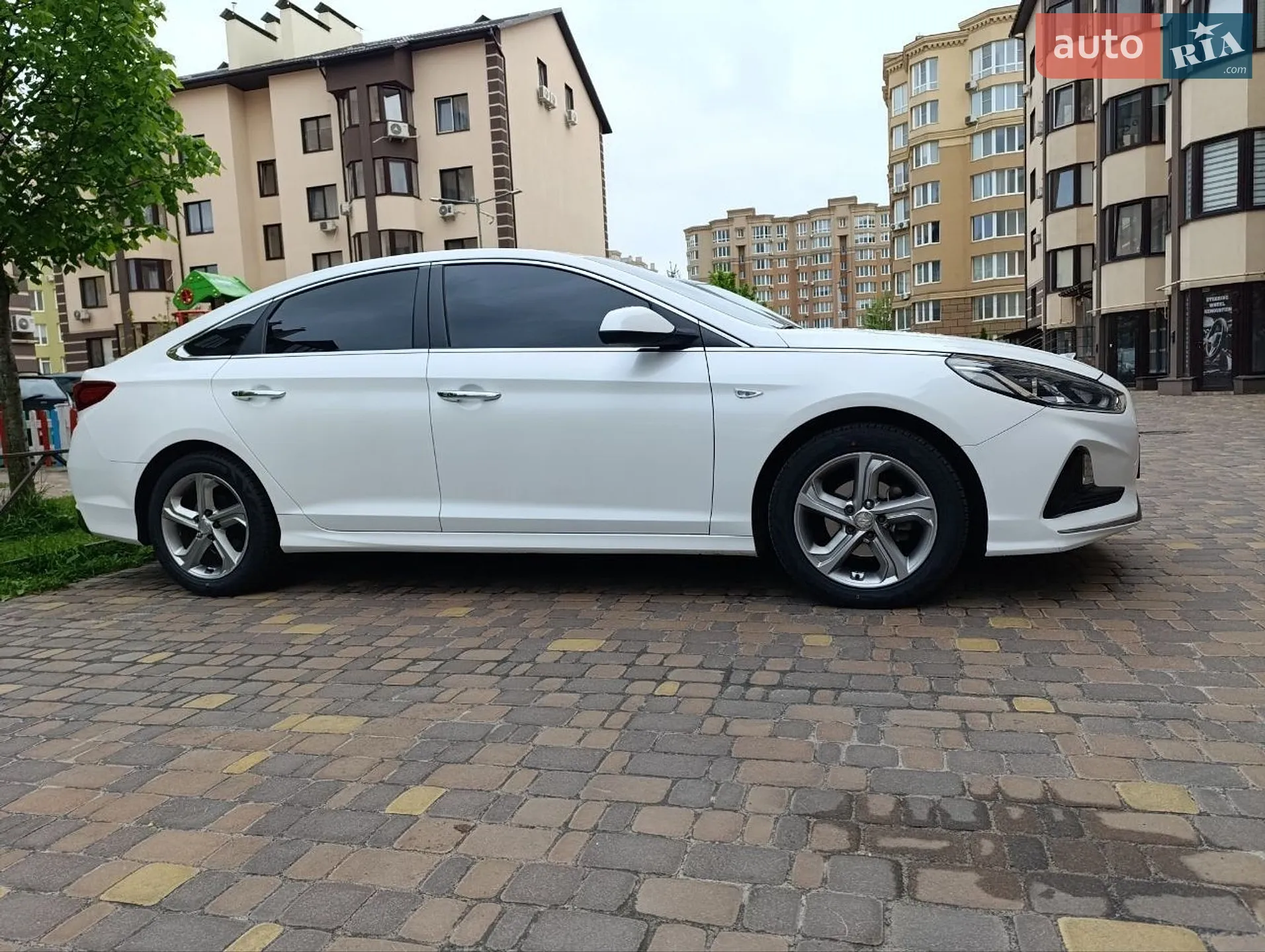 2017 Hyundai Sonata - мініатюра 22
