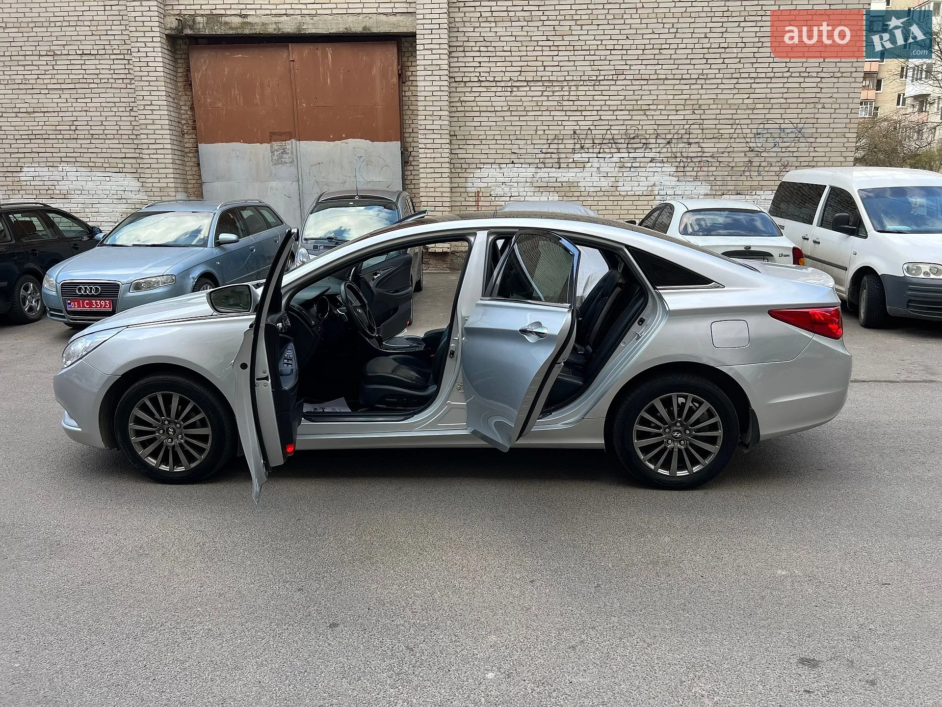 2011 Hyundai Sonata - мініатюра 8