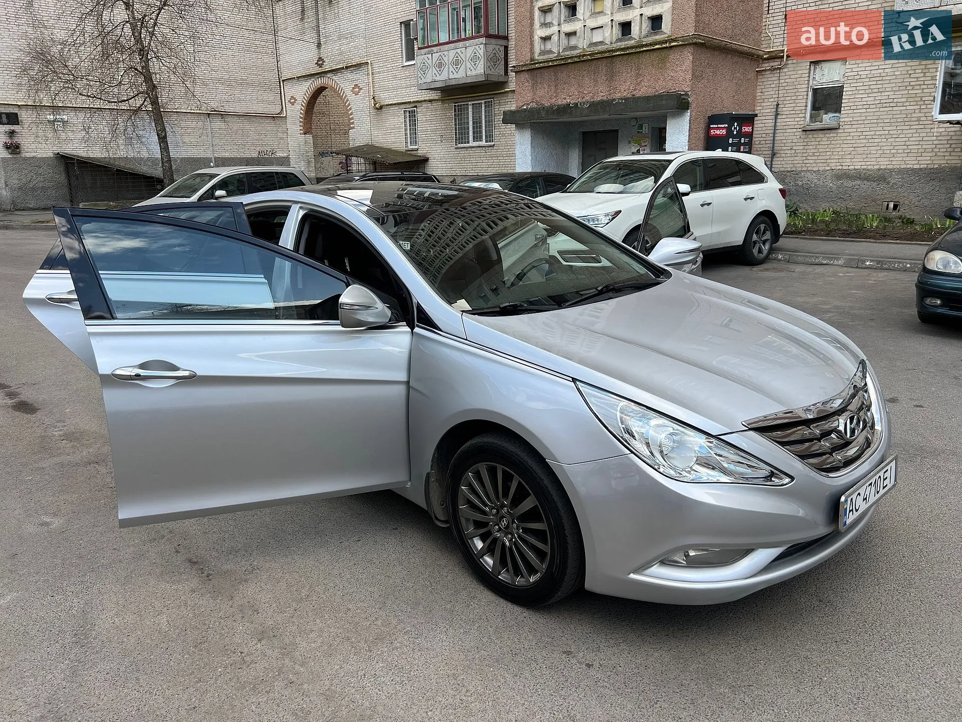 2011 Hyundai Sonata - мініатюра 31