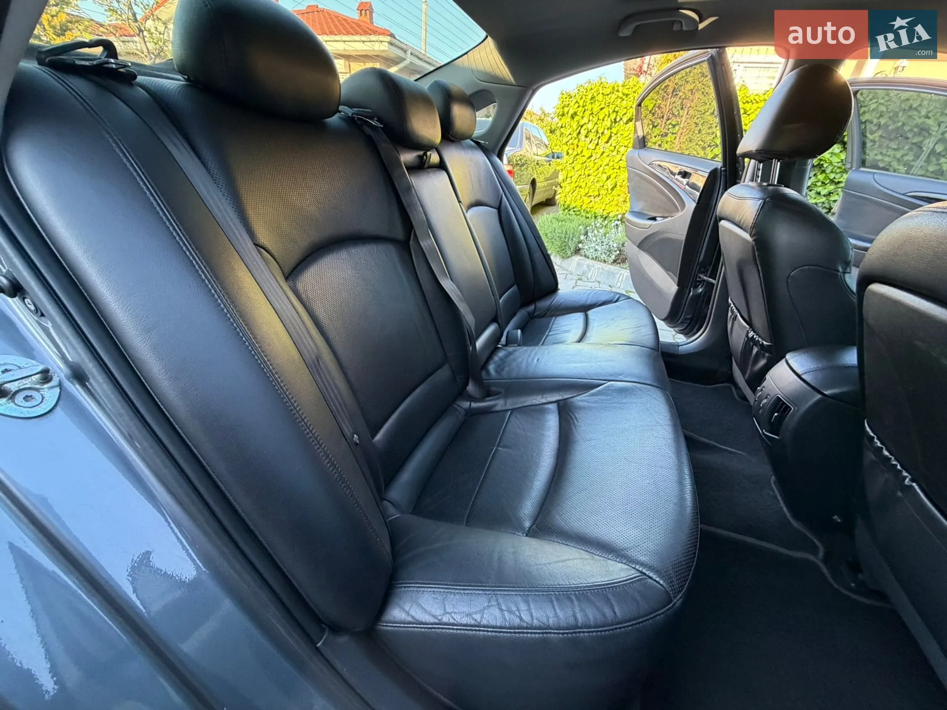 2010 Hyundai Sonata - мініатюра 25