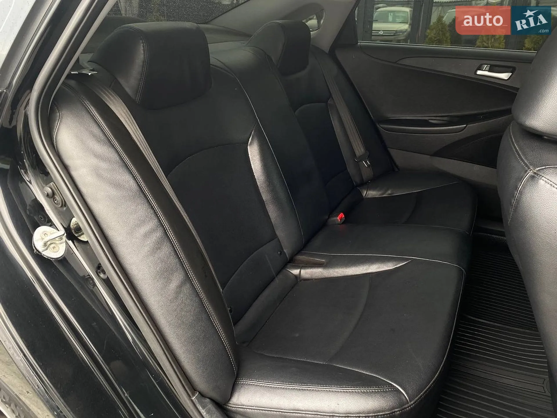 2011 Hyundai Sonata - мініатюра 27