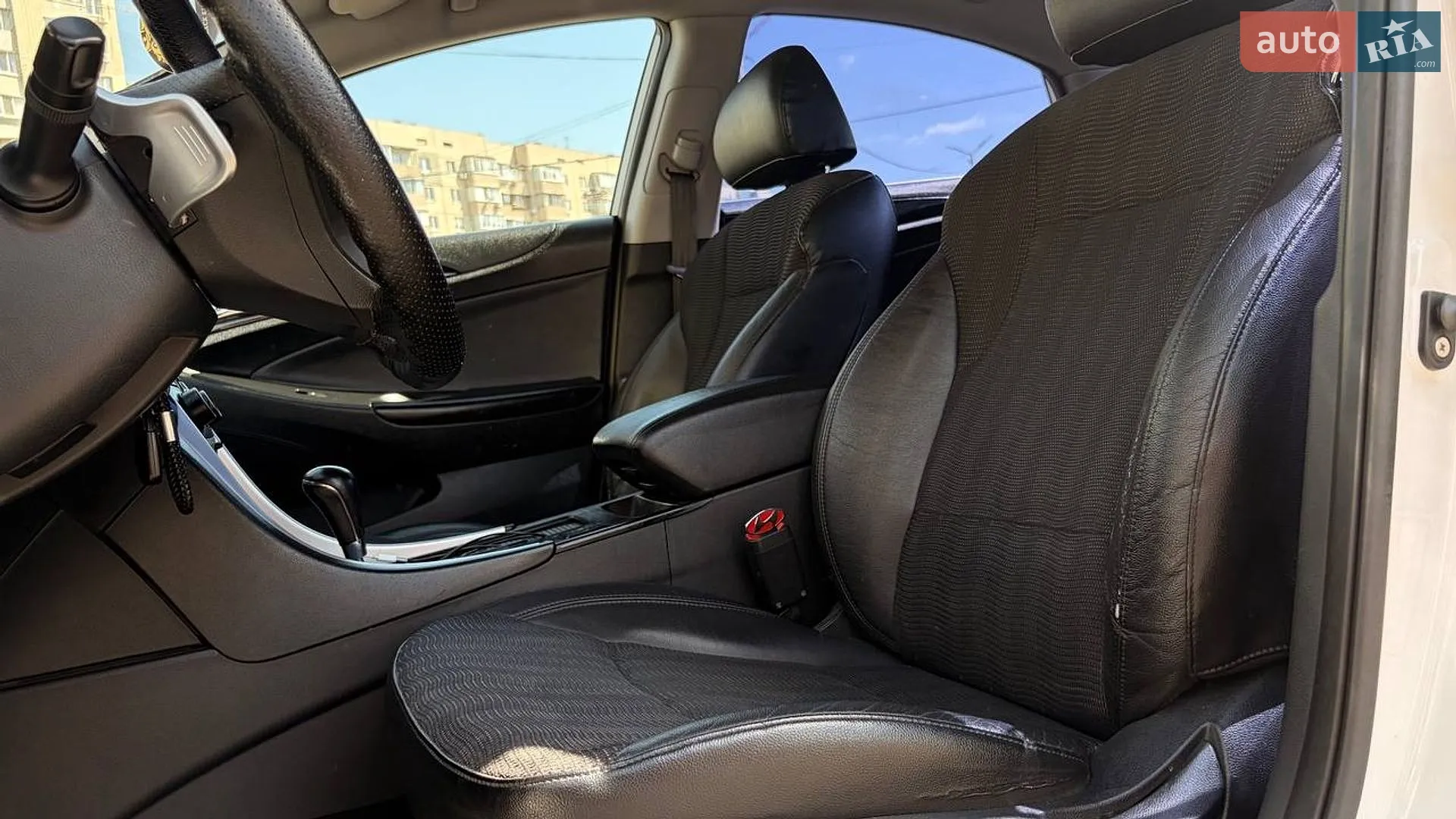 2011 Hyundai Sonata - мініатюра 9