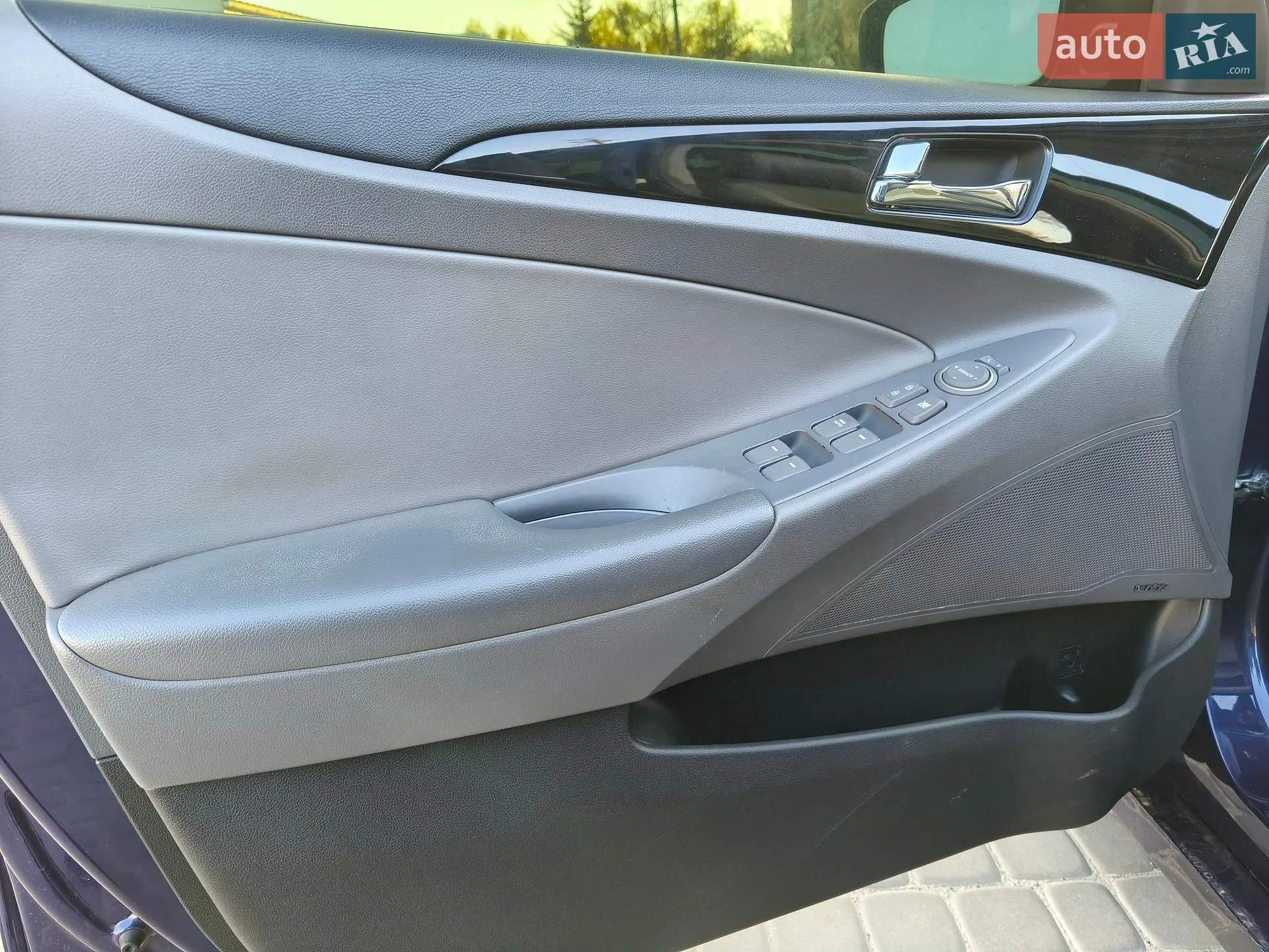 2012 Hyundai Sonata - мініатюра 27