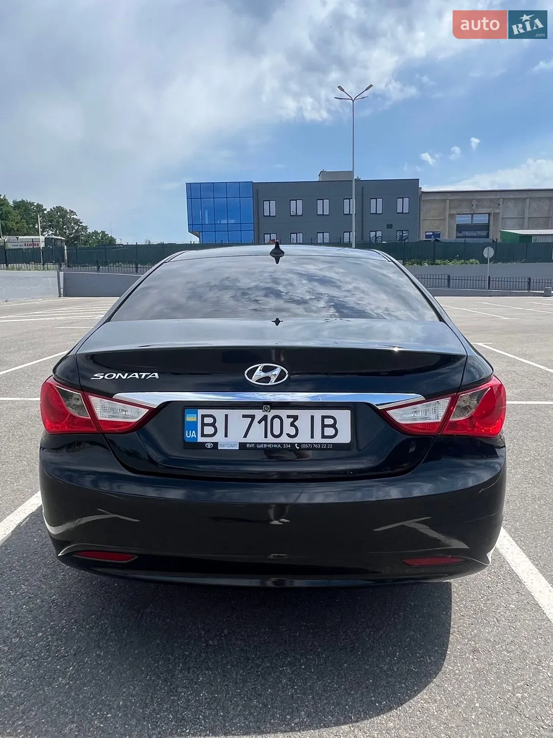 2011 Hyundai Sonata - мініатюра 2