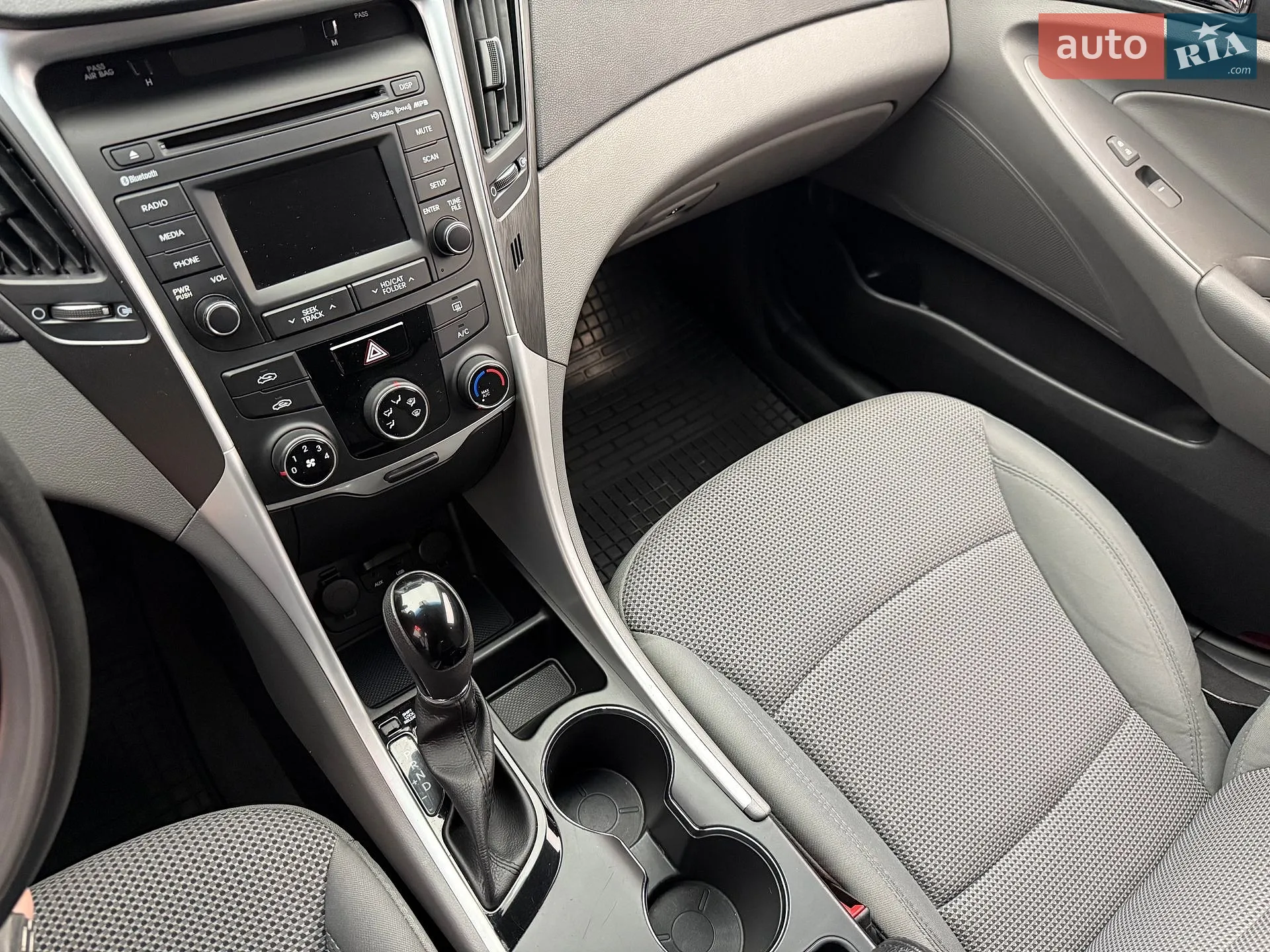 2014 Hyundai Sonata - мініатюра 17