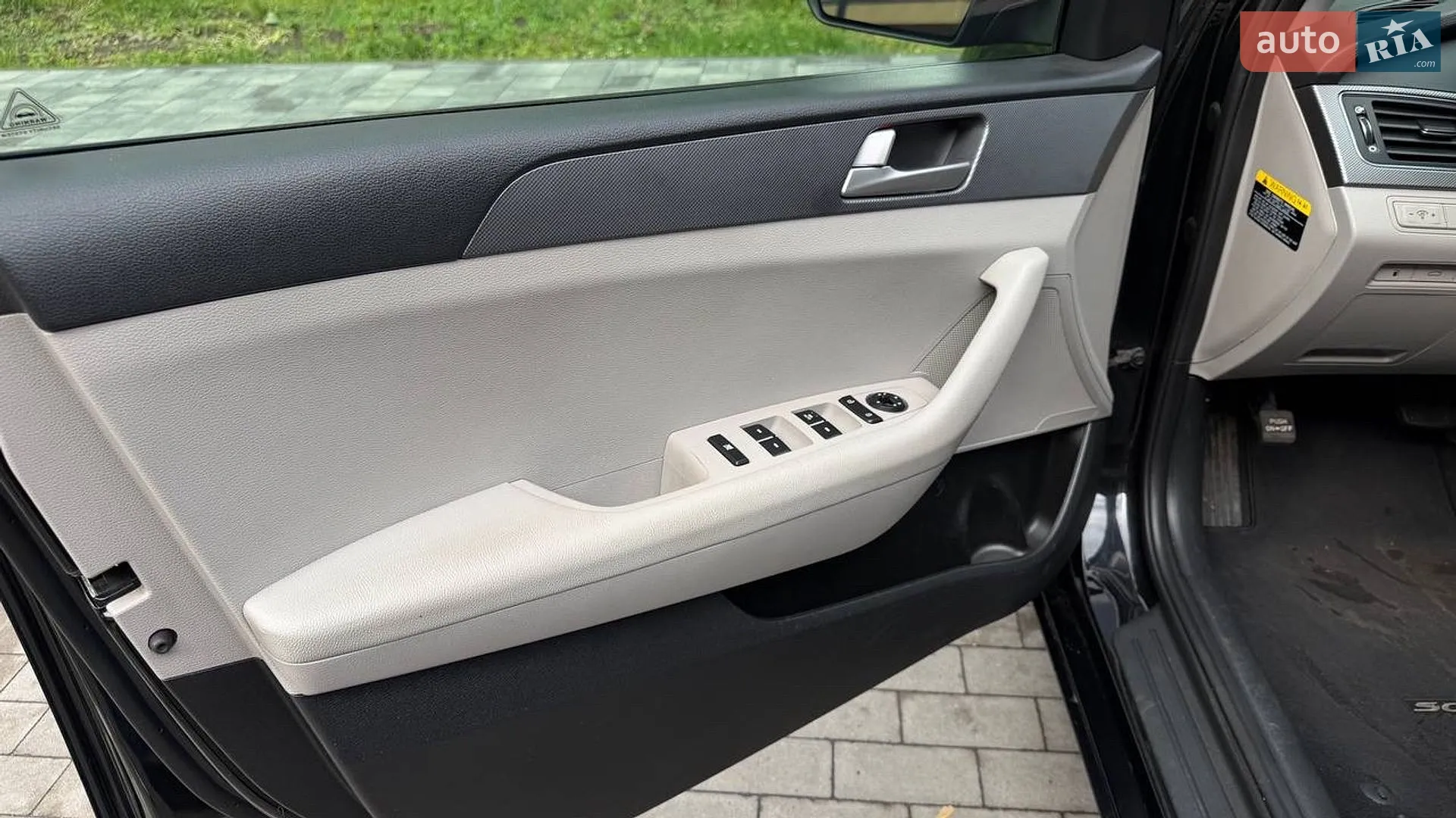 2017 Hyundai Sonata - мініатюра 9
