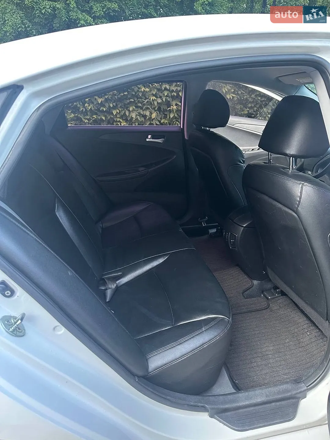 2011 Hyundai Sonata - мініатюра 18
