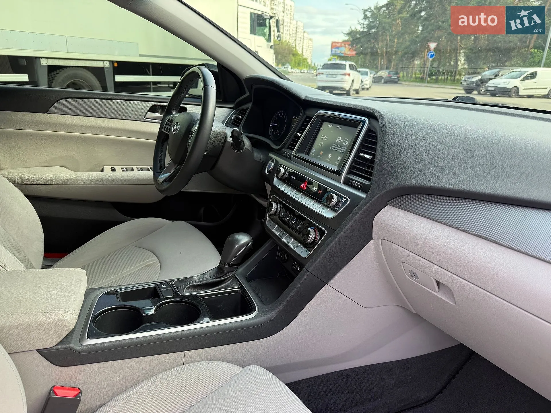 2017 Hyundai Sonata - мініатюра 16
