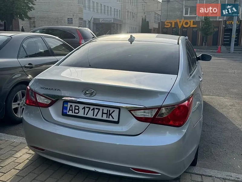 Hyundai Sonata 2012