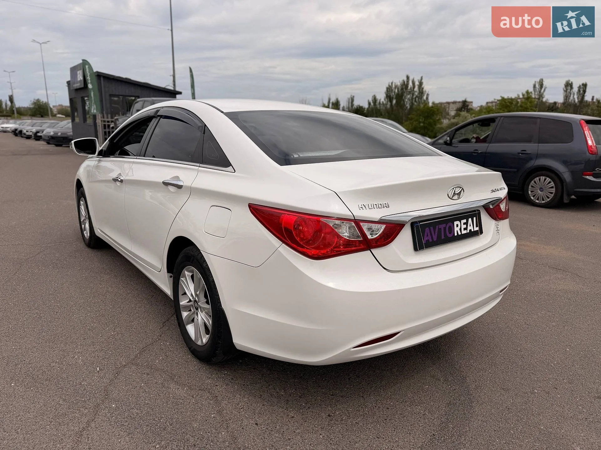 2012 Hyundai Sonata - мініатюра 27