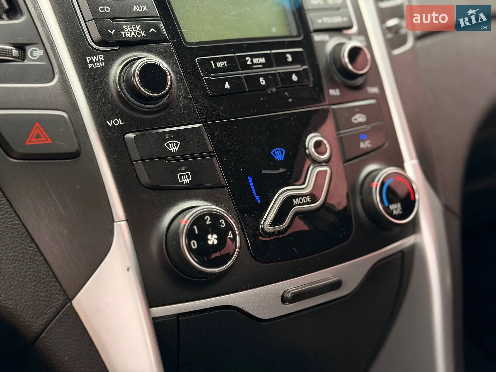 2012 Hyundai Sonata - мініатюра 57