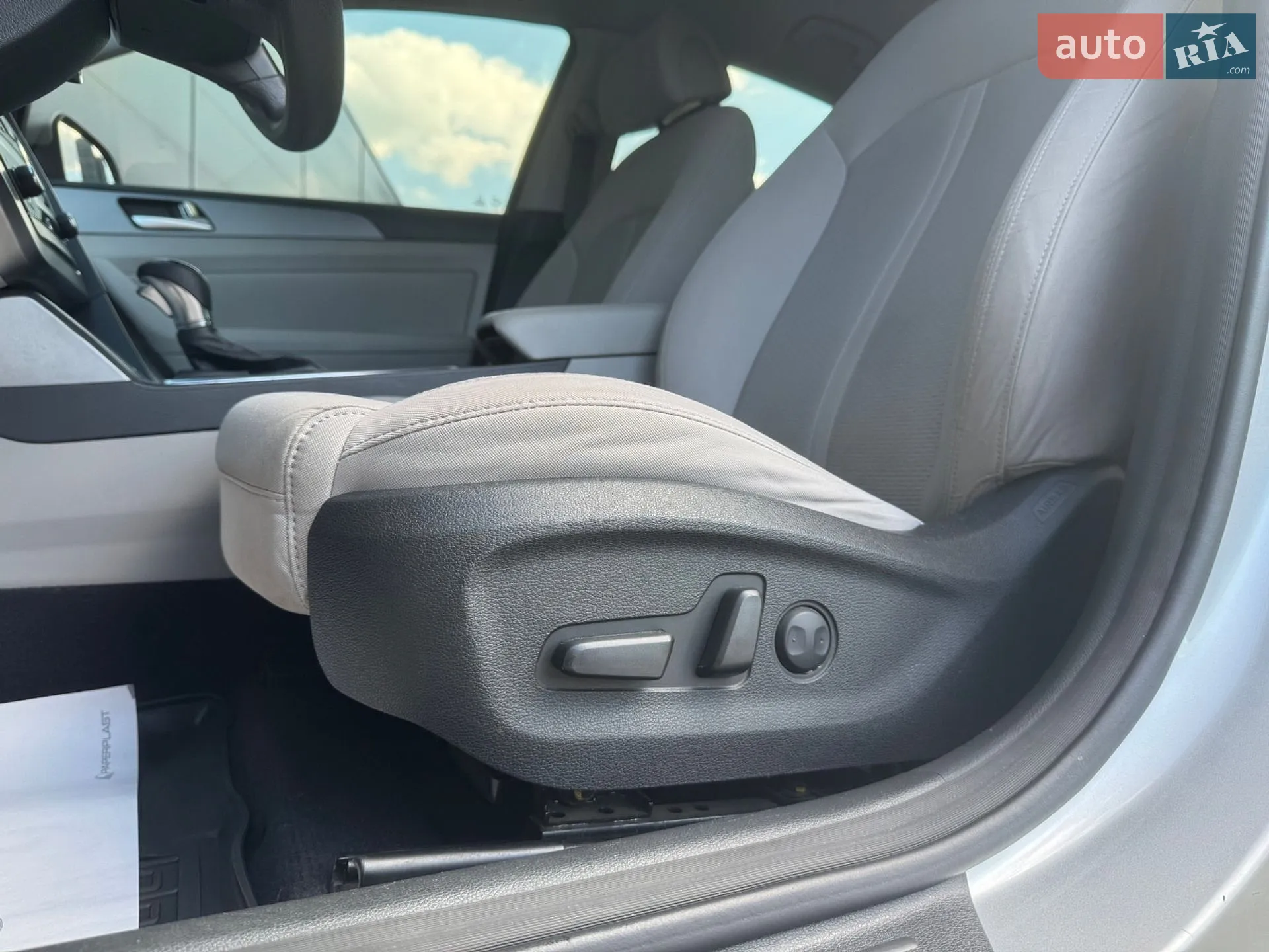 2015 Hyundai Sonata - мініатюра 21