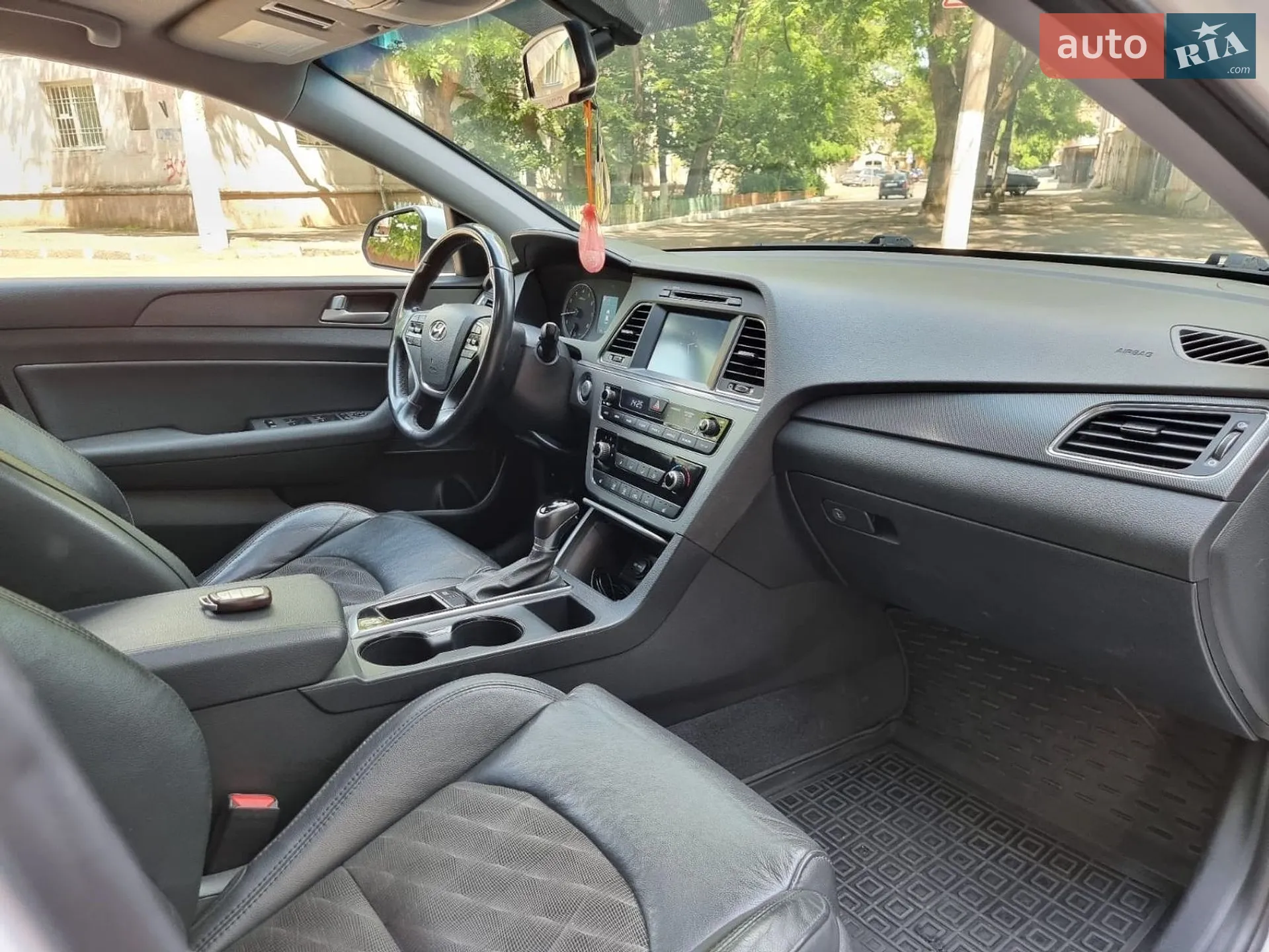 2016 Hyundai Sonata - мініатюра 17
