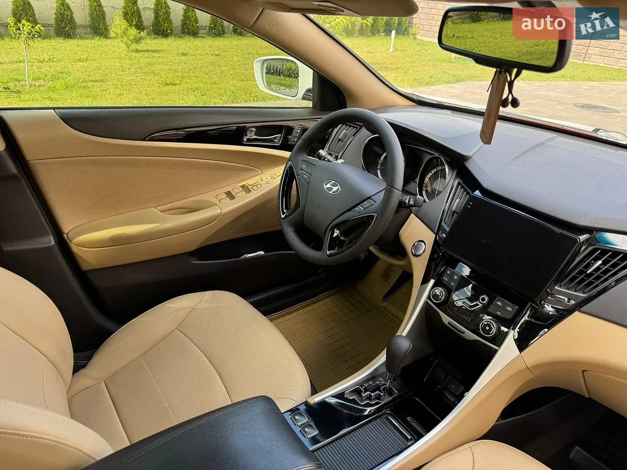 2011 Hyundai Sonata - мініатюра 19