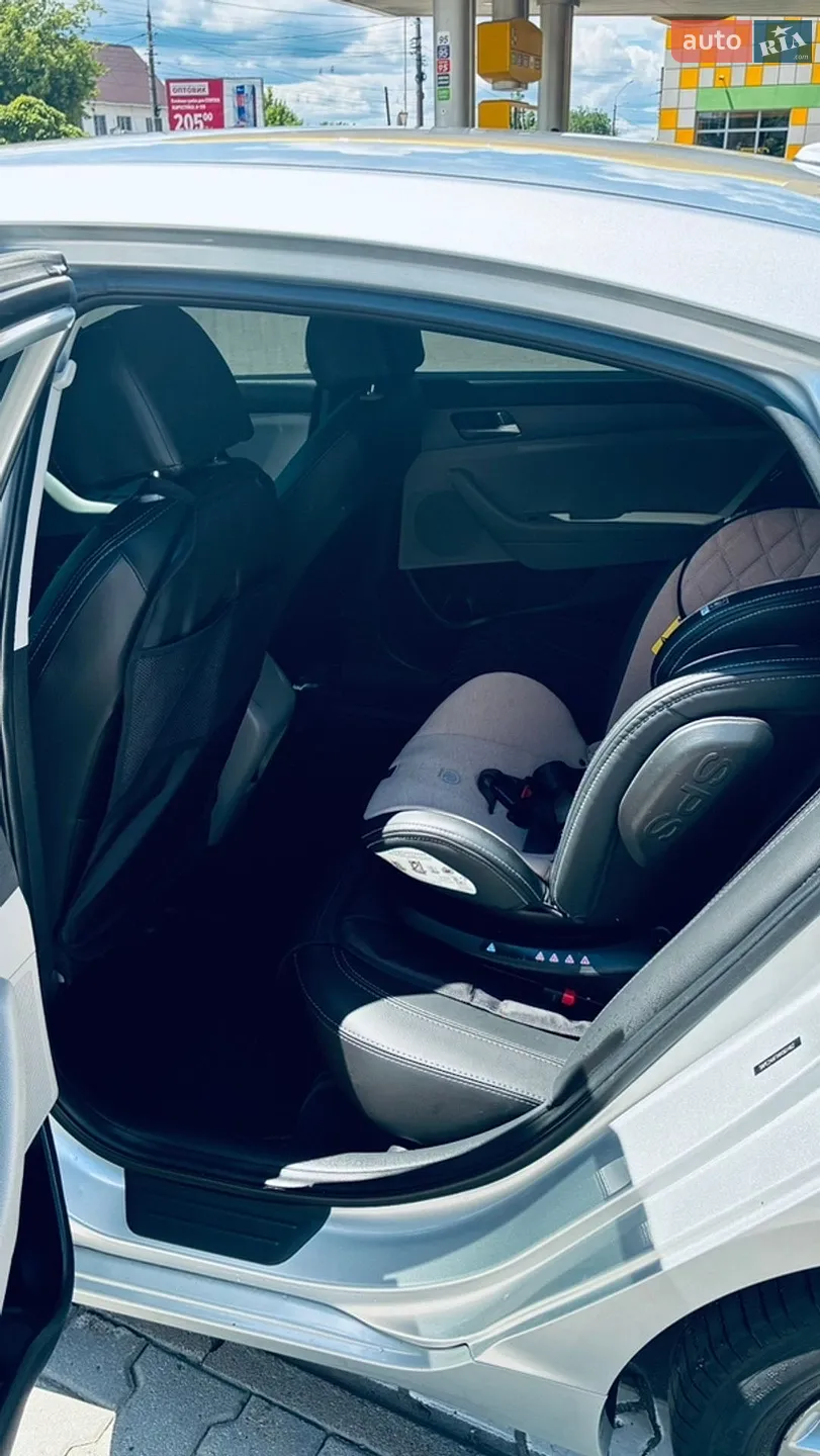 2017 Hyundai Sonata - мініатюра 17