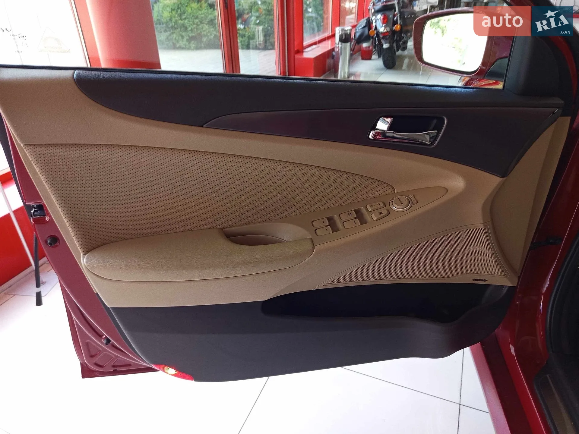 2013 Hyundai Sonata - мініатюра 18