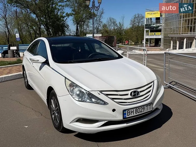 Hyundai Sonata 2011