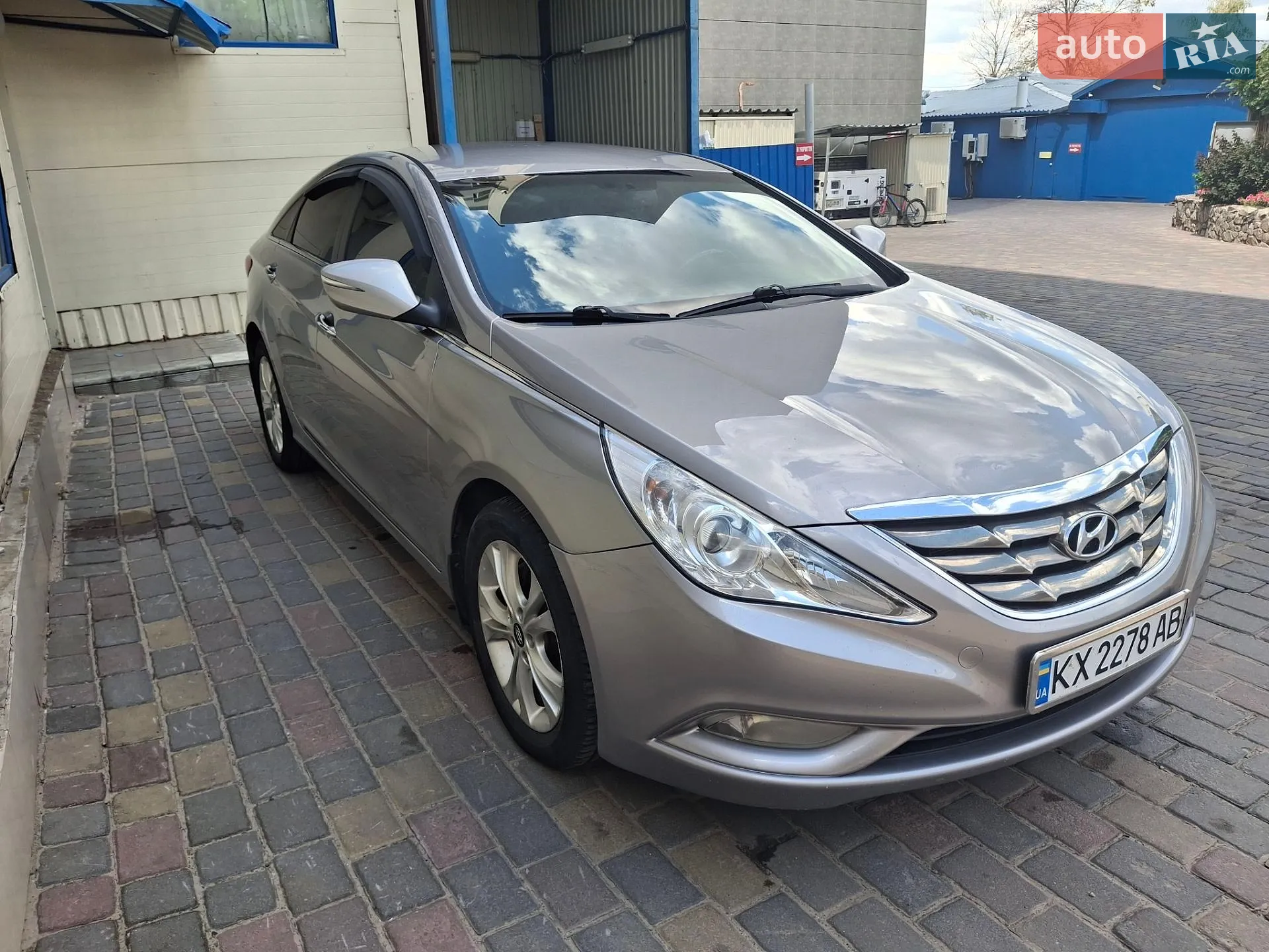 2011 Hyundai Sonata - мініатюра 2
