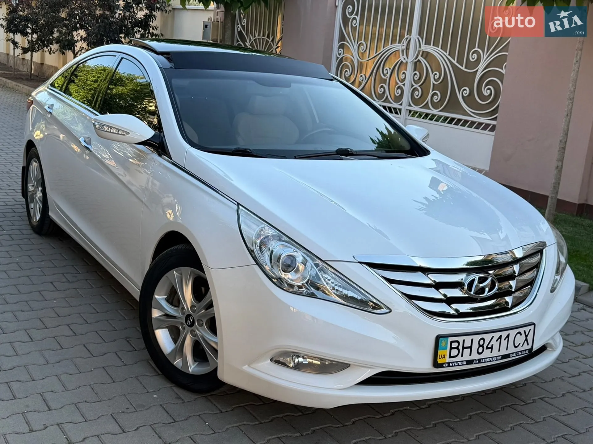 2010 Hyundai Sonata - мініатюра 3