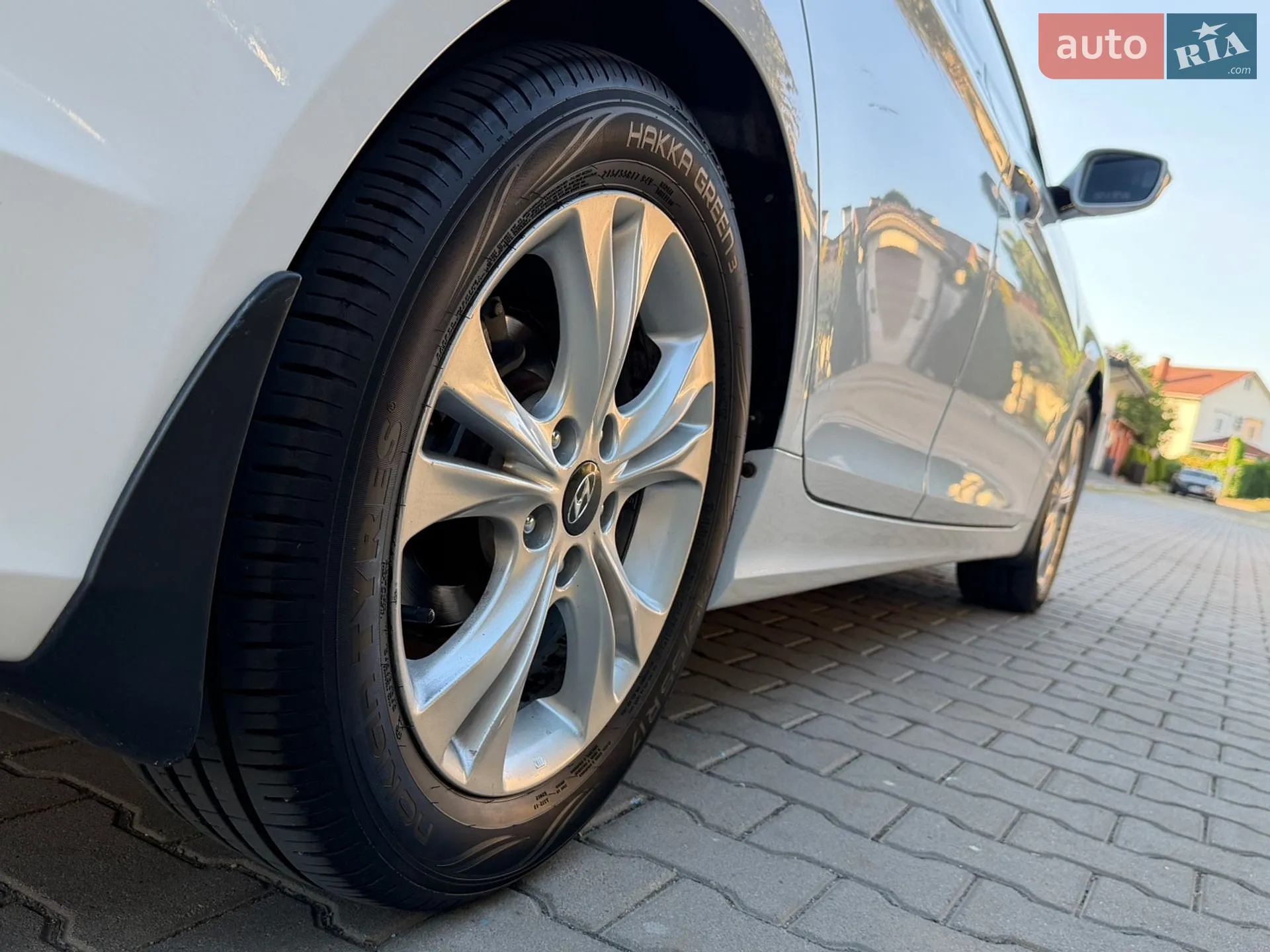 2010 Hyundai Sonata - мініатюра 20