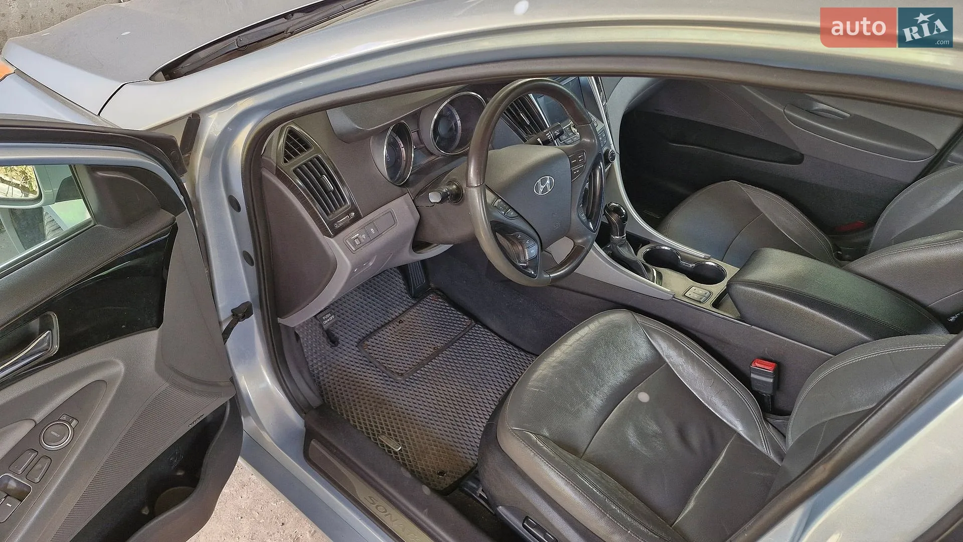 2011 Hyundai Sonata - мініатюра 17