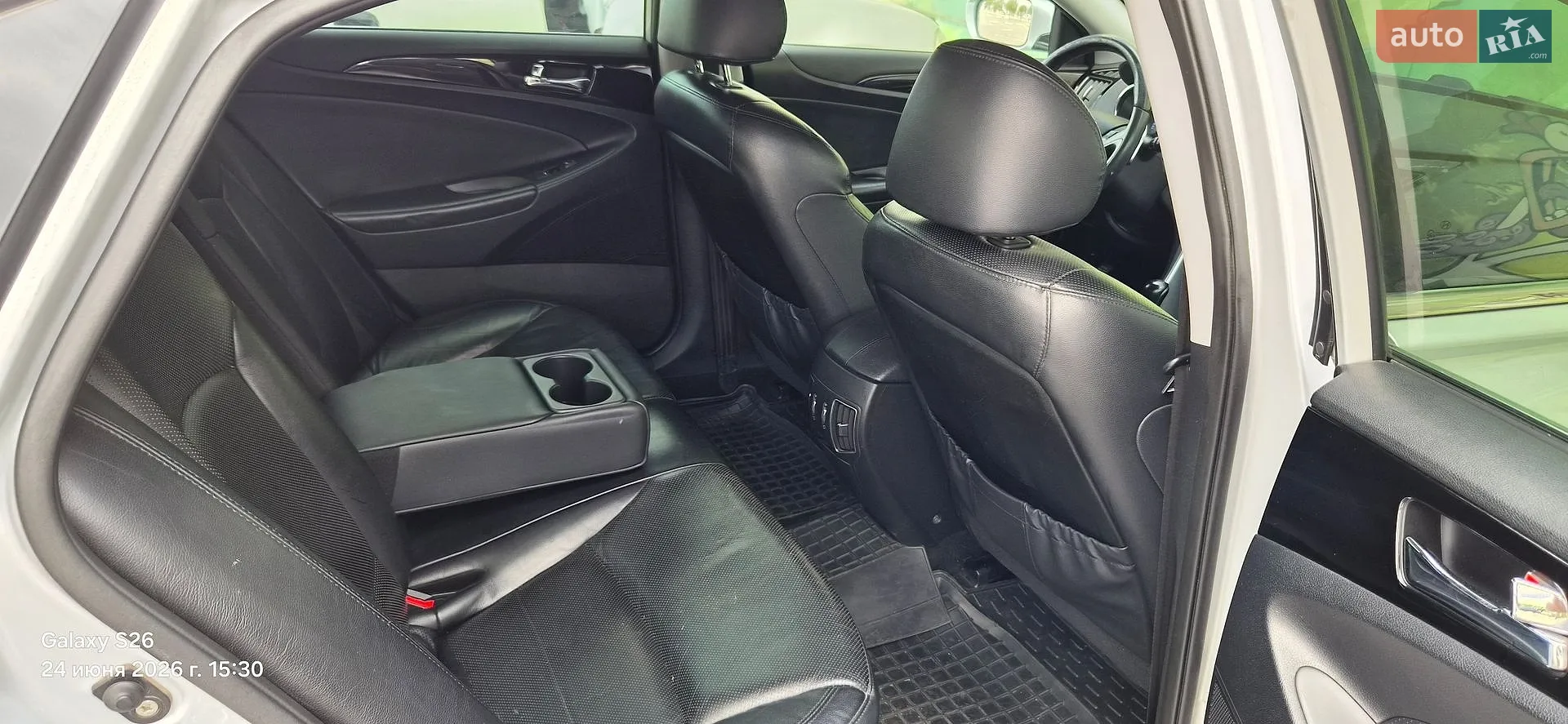 2010 Hyundai Sonata - мініатюра 8