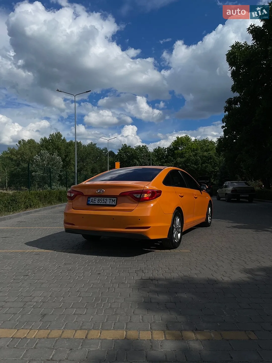 Hyundai Sonata 2015 VIN KMHE341DBFA099699 фото оголошення 2 з 12