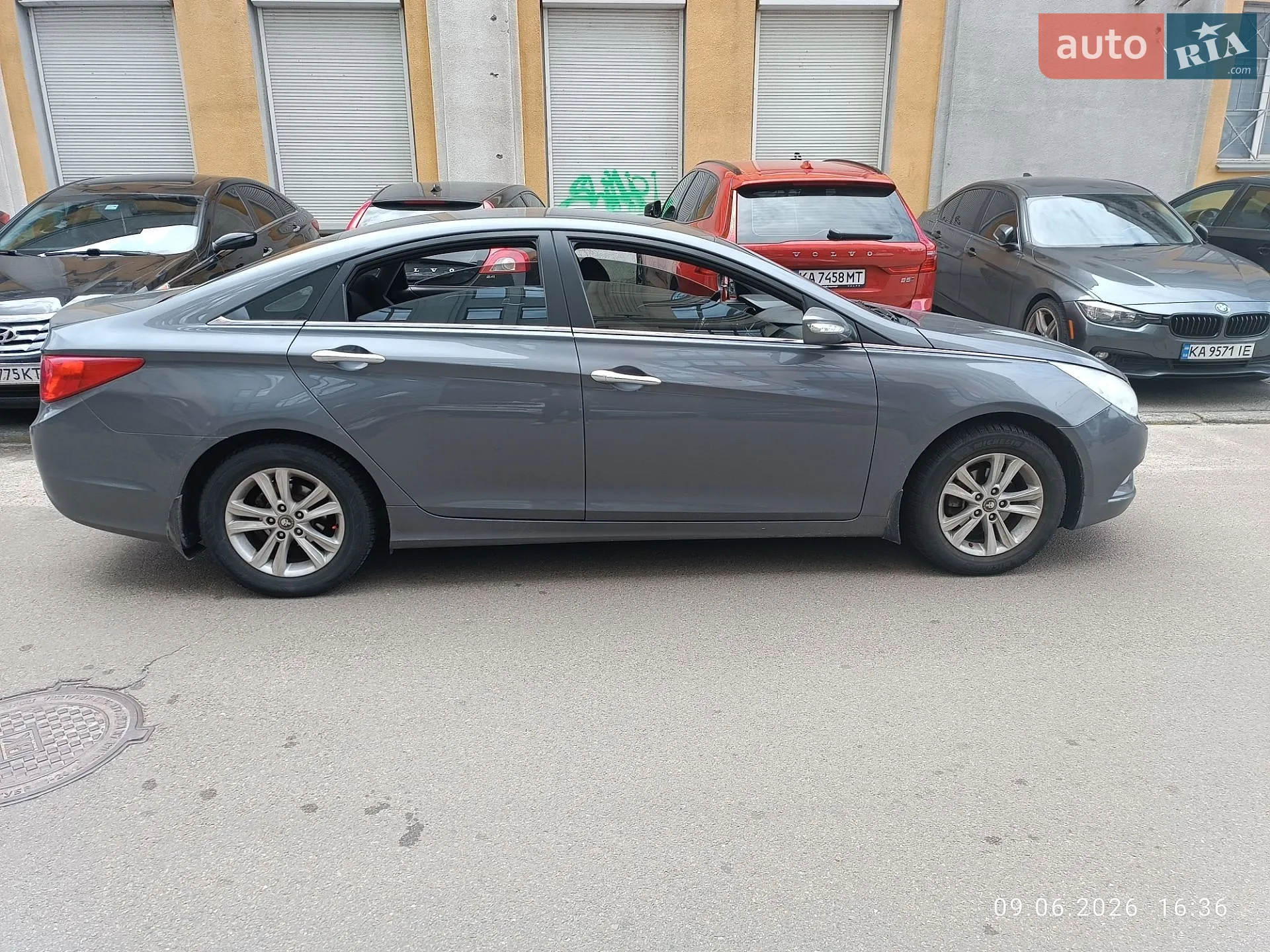 2010 Hyundai Sonata - мініатюра 2