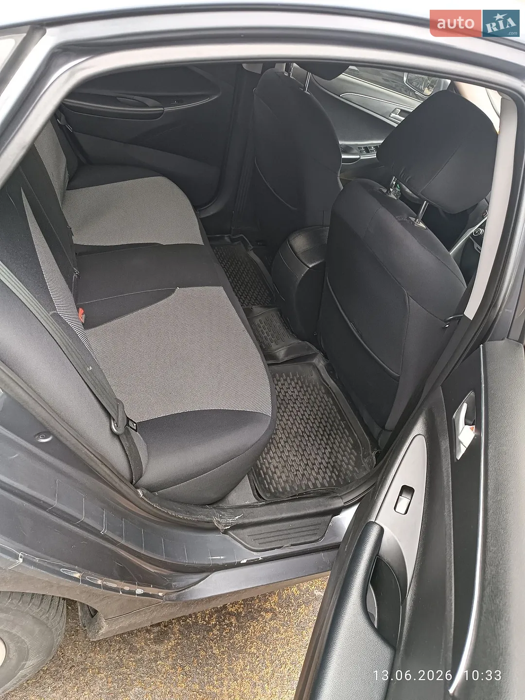 2010 Hyundai Sonata - мініатюра 3