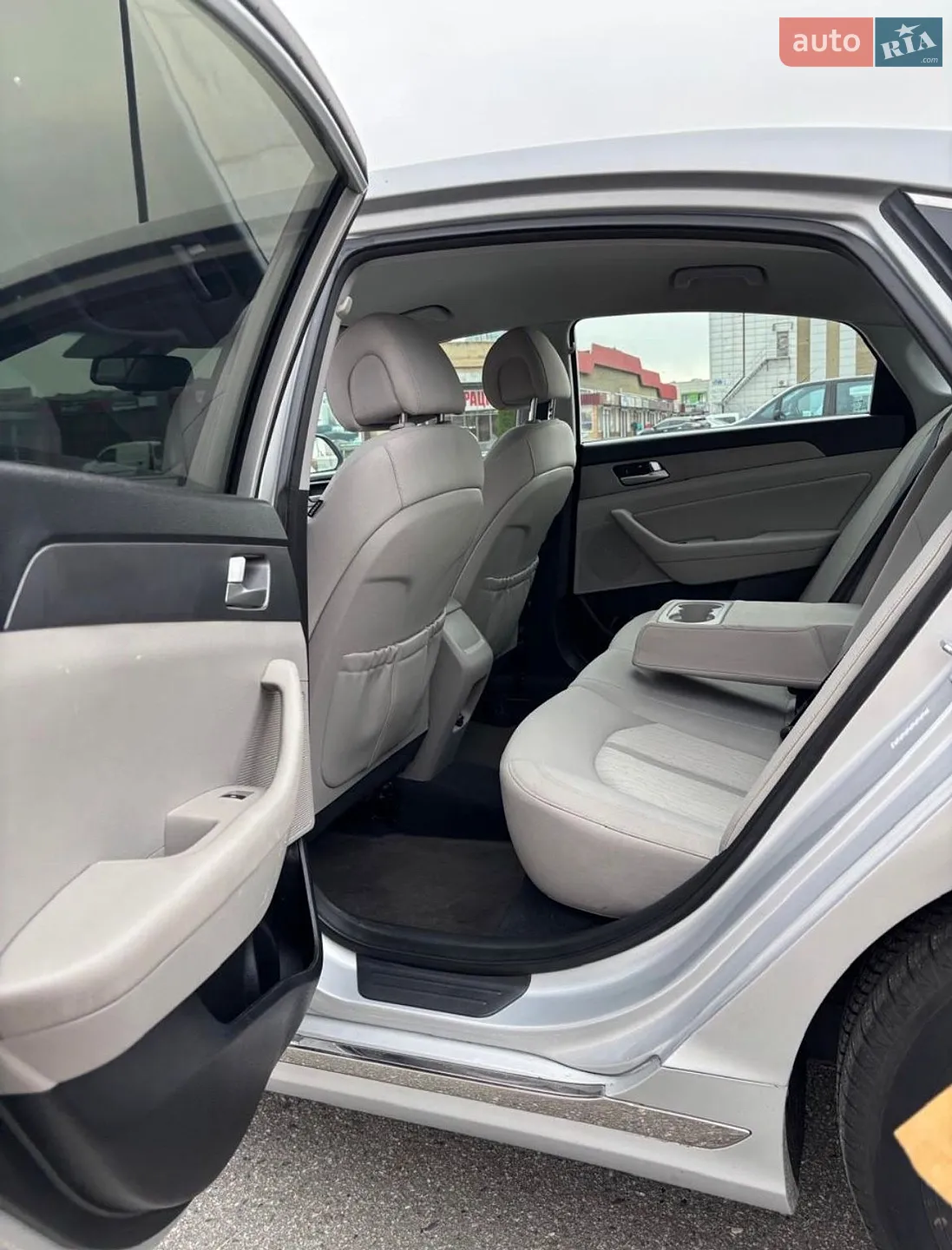 Hyundai Sonata 2015 VIN KMHE24L11GA009480 фото оголошення 4 з 26