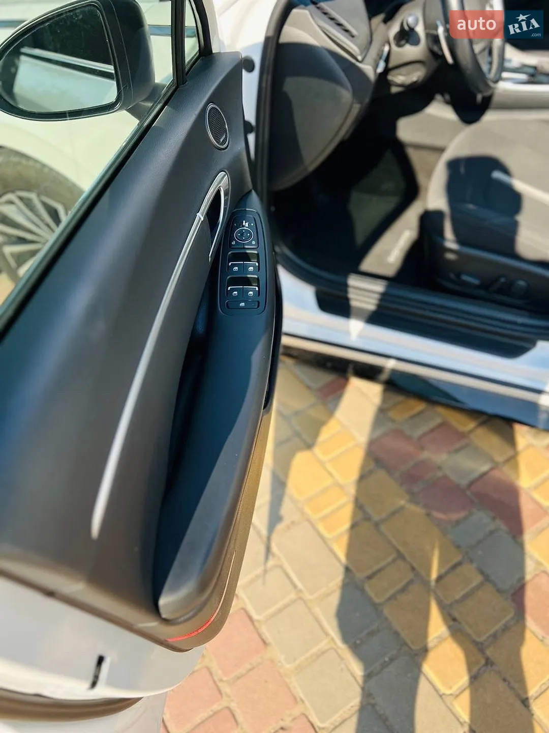 2020 Hyundai Sonata - мініатюра 17
