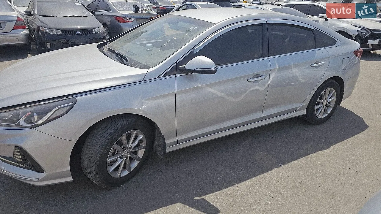 2017 Hyundai Sonata - мініатюра 12