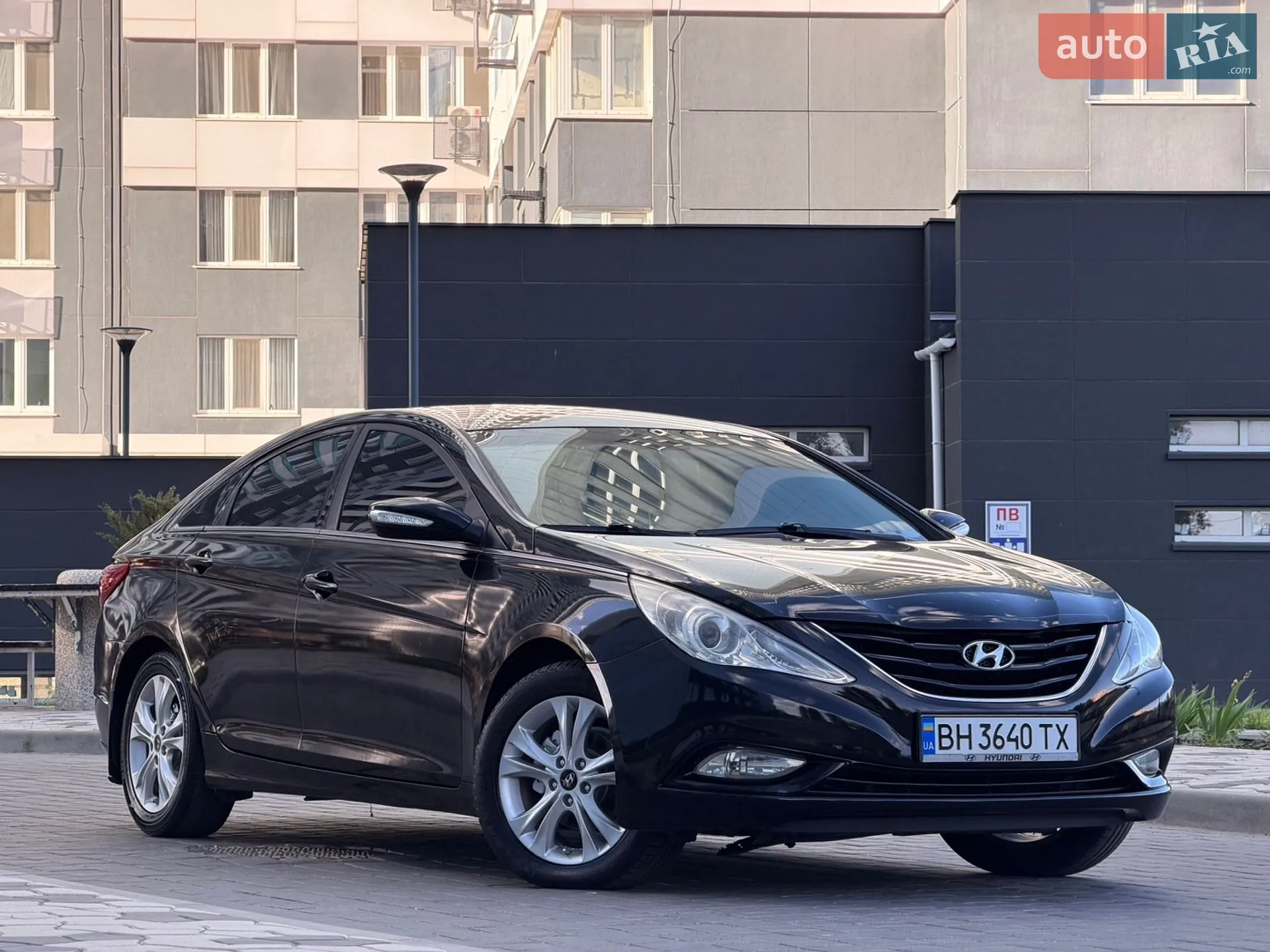 2010 Hyundai Sonata - мініатюра 25