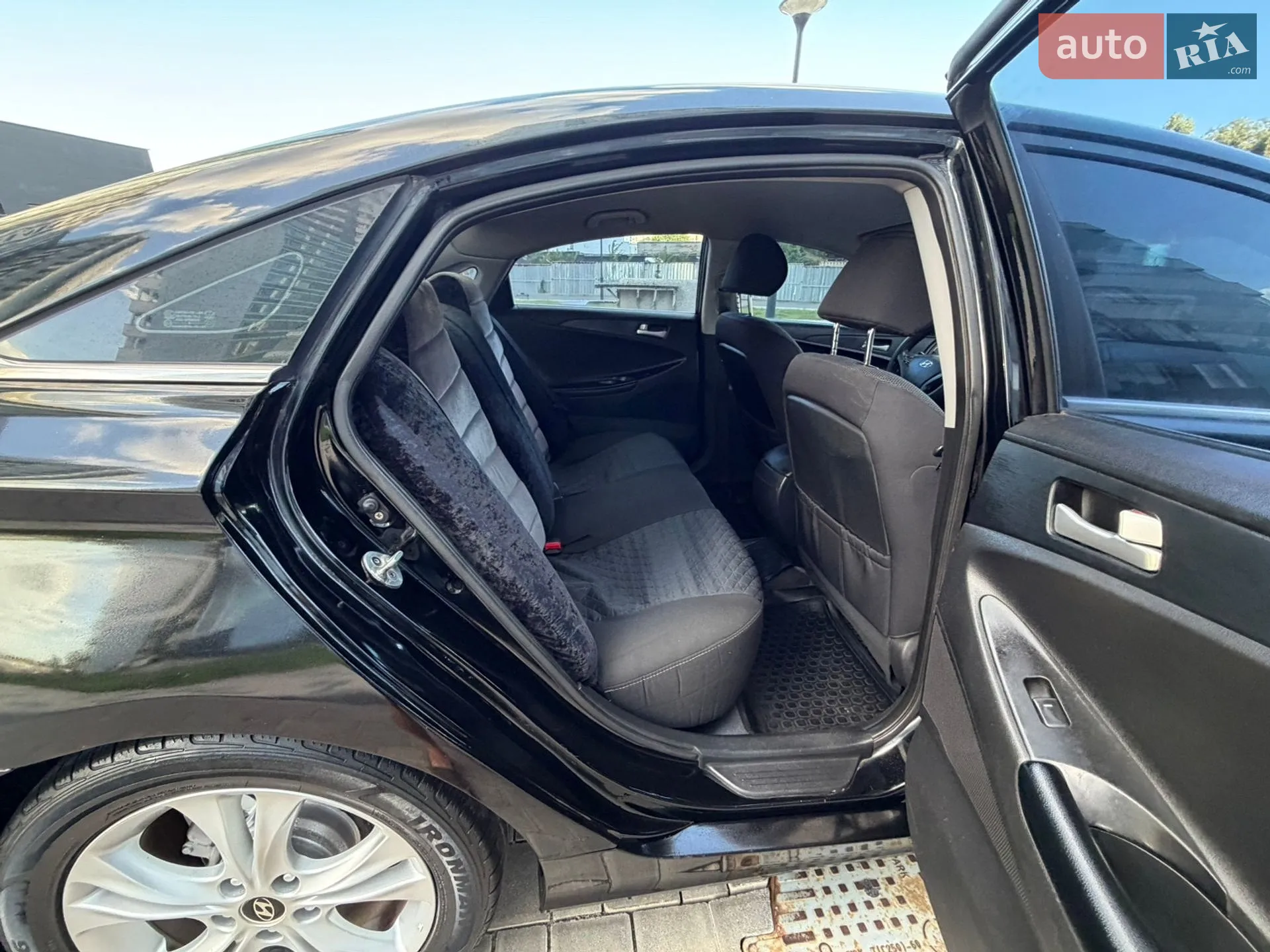 2010 Hyundai Sonata - мініатюра 68