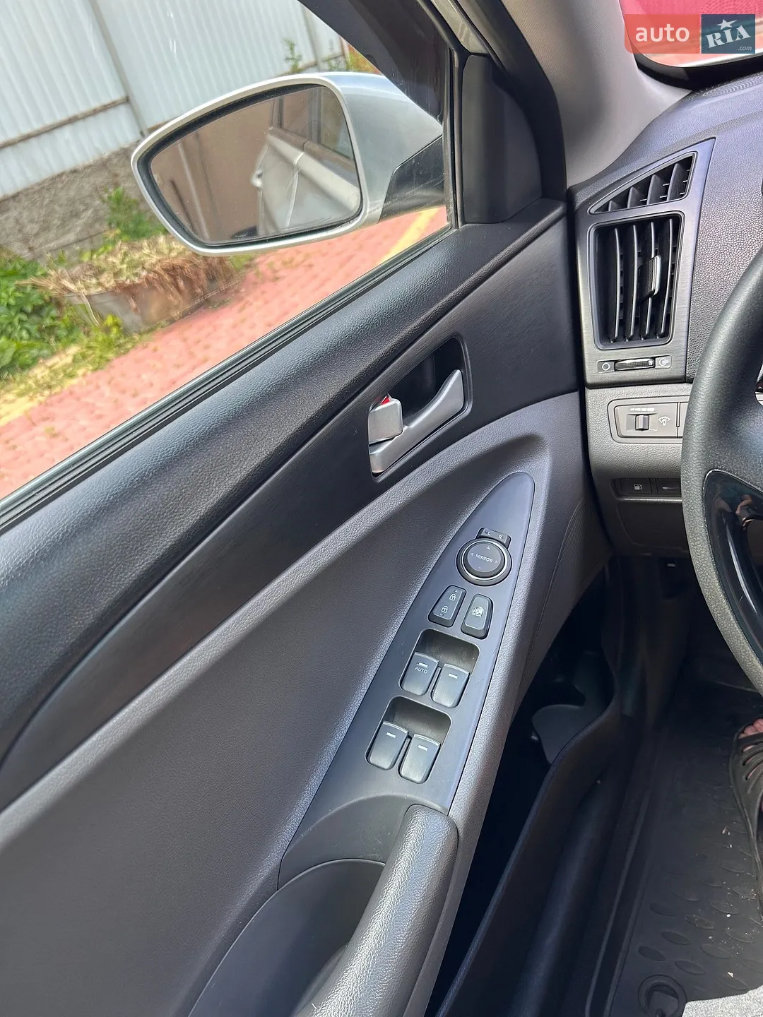2012 Hyundai Sonata - мініатюра 13