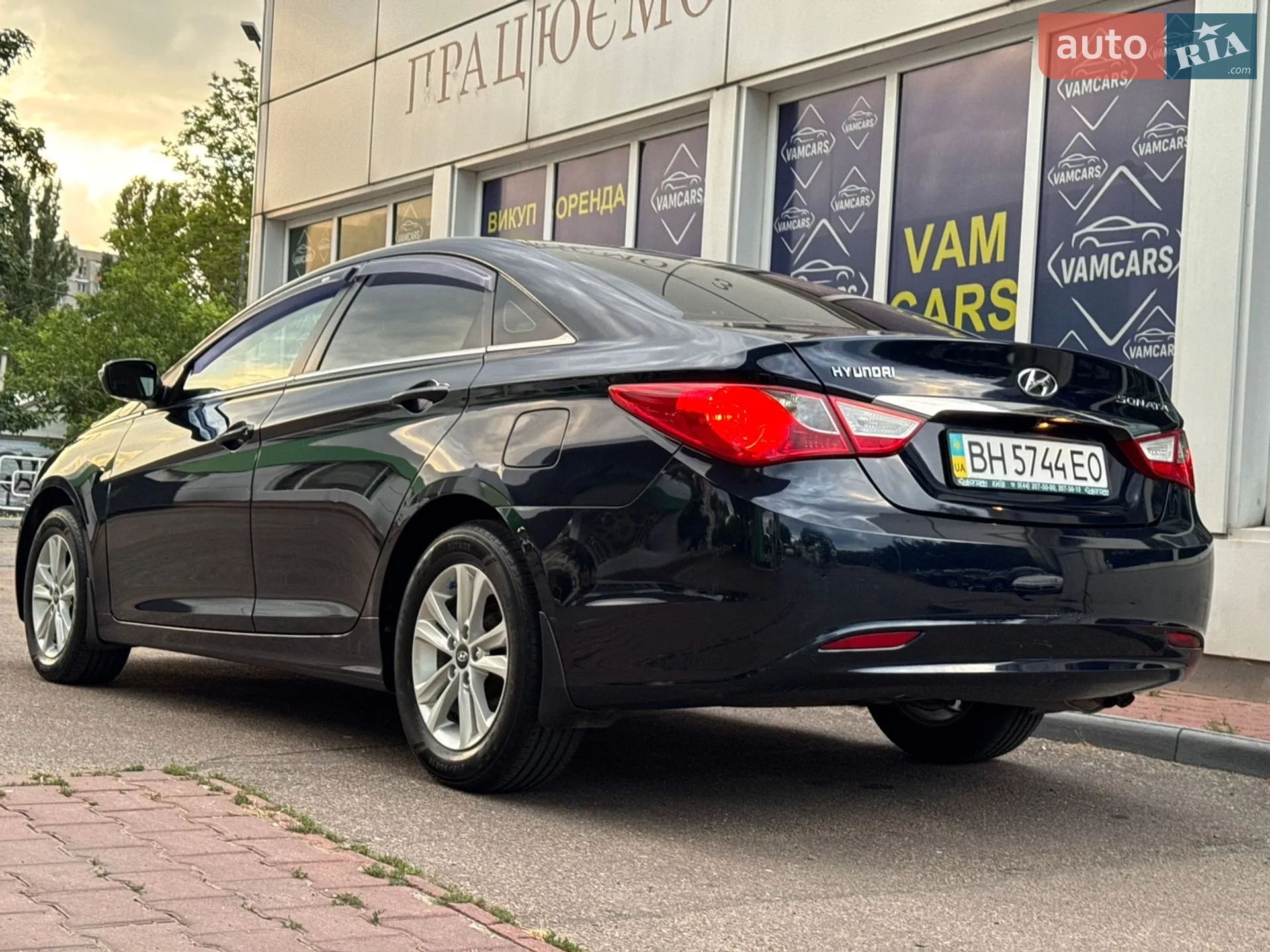 2010 Hyundai Sonata - мініатюра 10