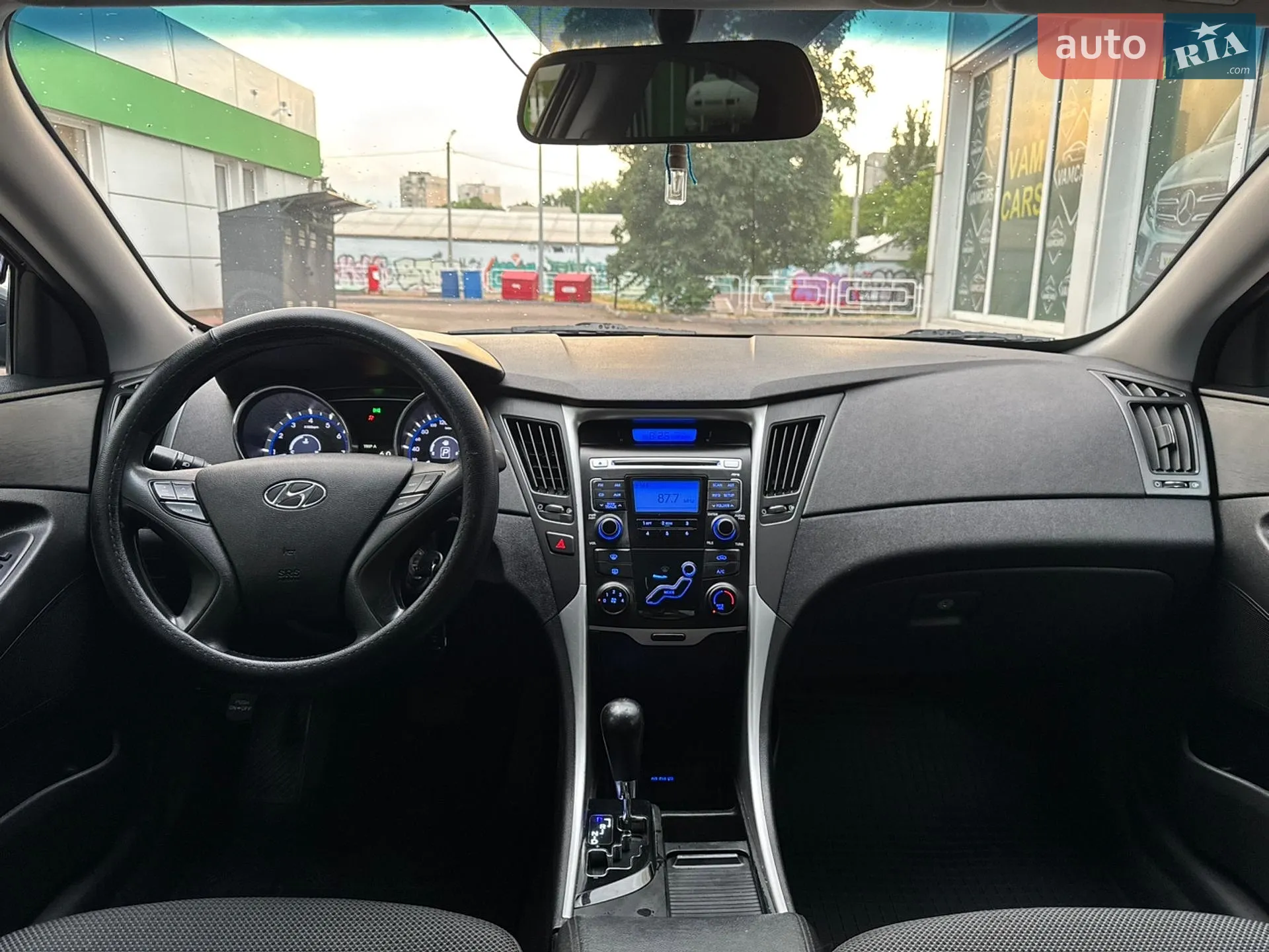2010 Hyundai Sonata - мініатюра 18