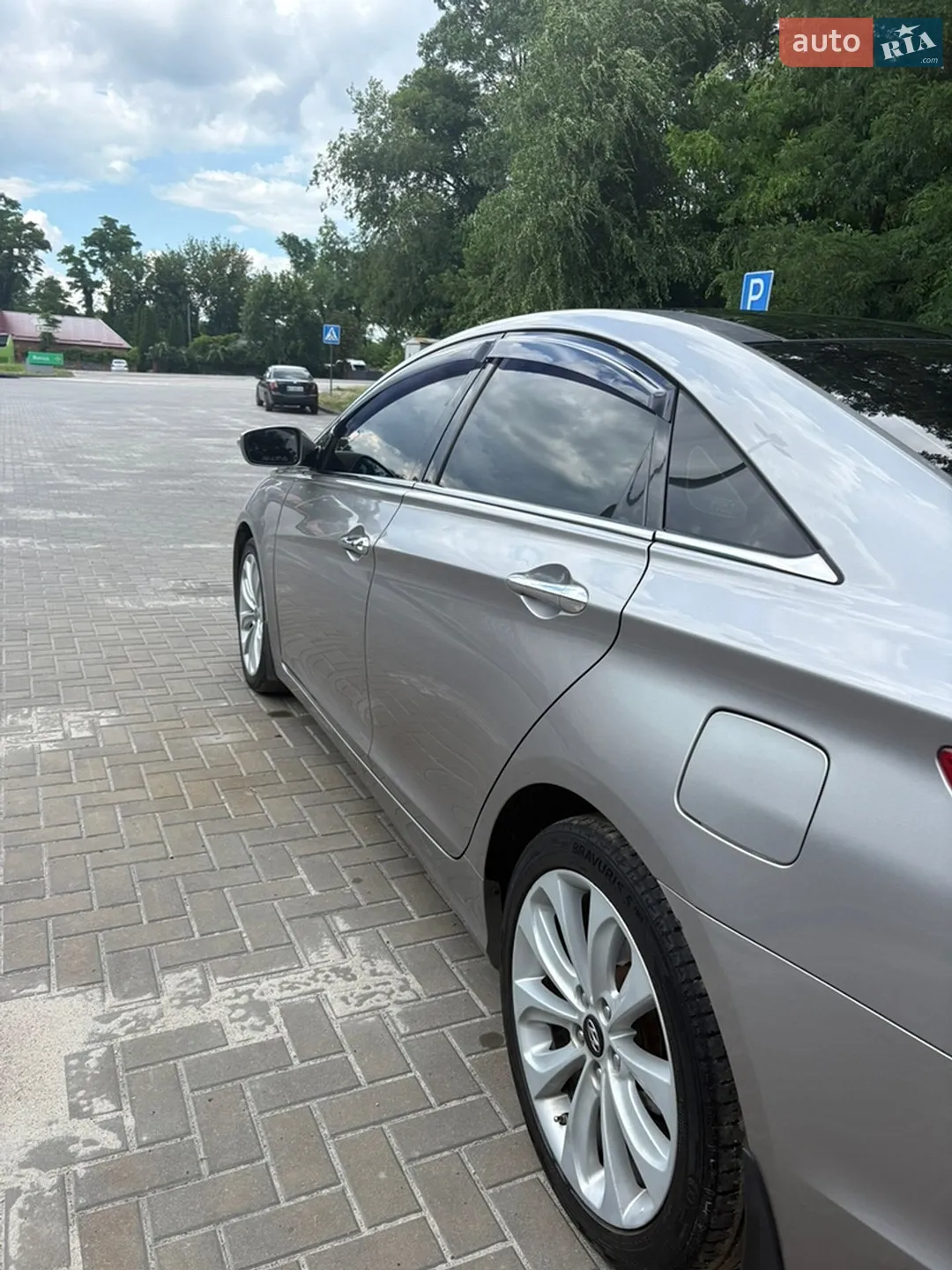 2010 Hyundai Sonata - мініатюра 8