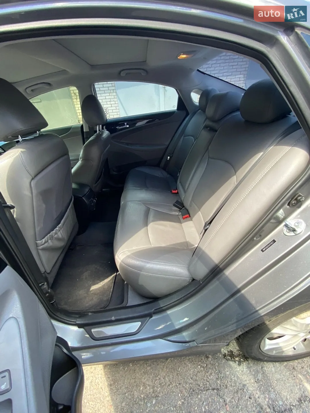2012 Hyundai Sonata - мініатюра 17
